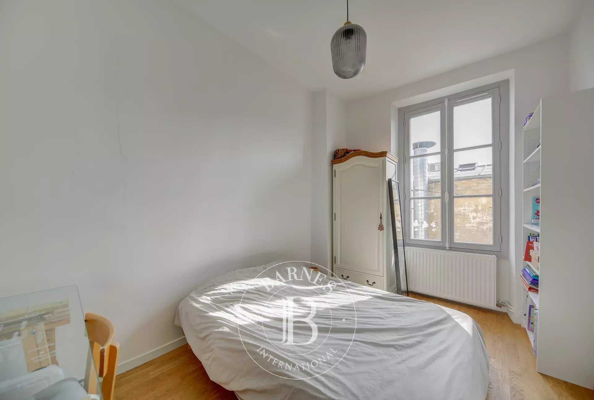 Versailles  - Apartment 5 Bedrooms