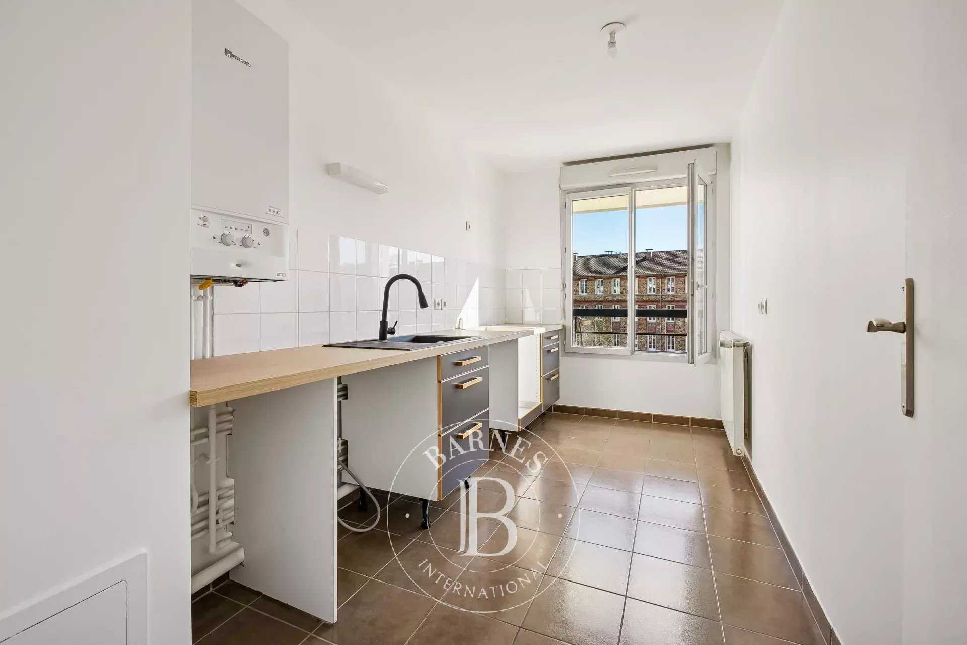 Versailles  - Appartement 3 Pi&egrave;ces 2 Chambres