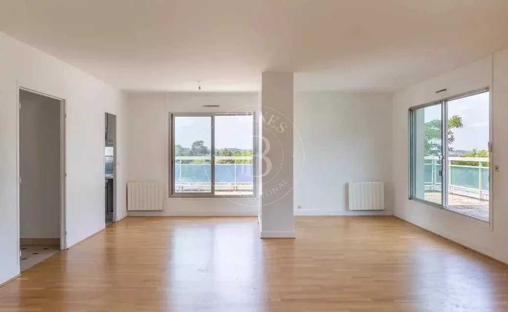 Versailles  - Appartement 5 Pièces 2 Chambres