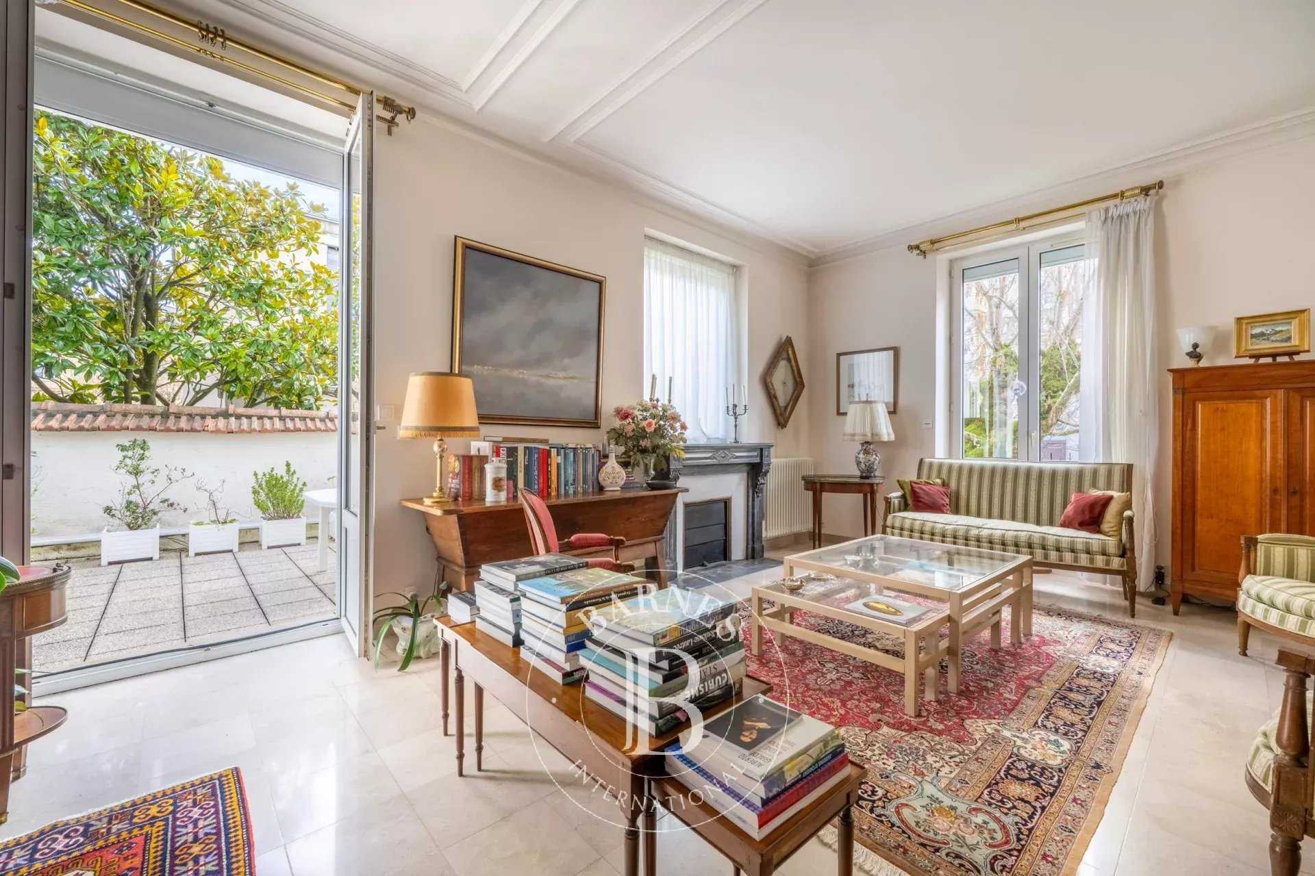 Versailles  - Casa 8 Cuartos 5 Habitaciones