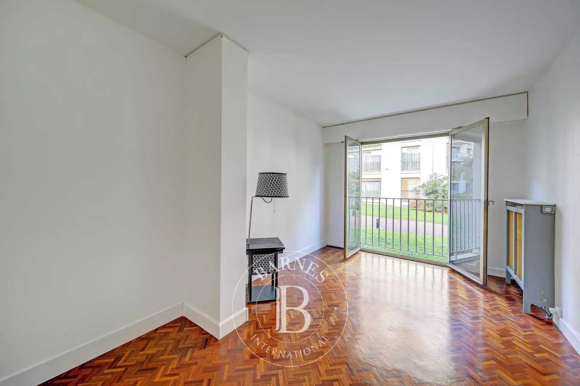 Versailles  - Piso 4 Cuartos 2 Habitaciones