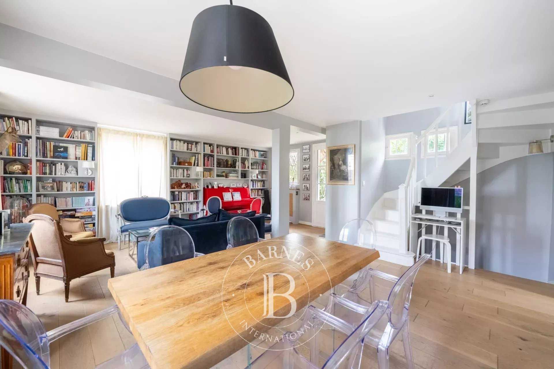 Le Chesnay-Rocquencourt  - House 5 Bedrooms