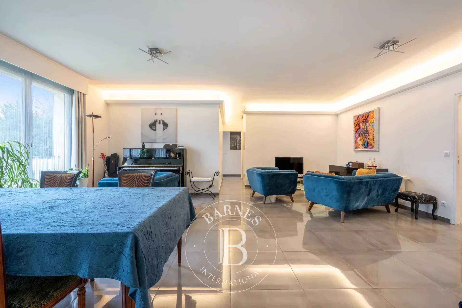 Versailles  - Appartement 6 Pièces 4 Chambres