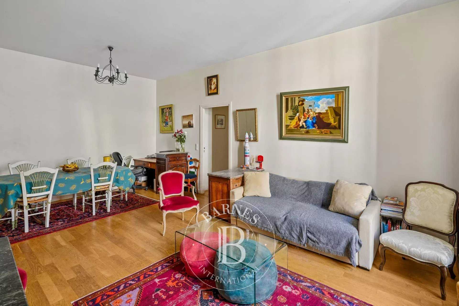 Versailles  - Appartement 3 Pi&egrave;ces 2 Chambres