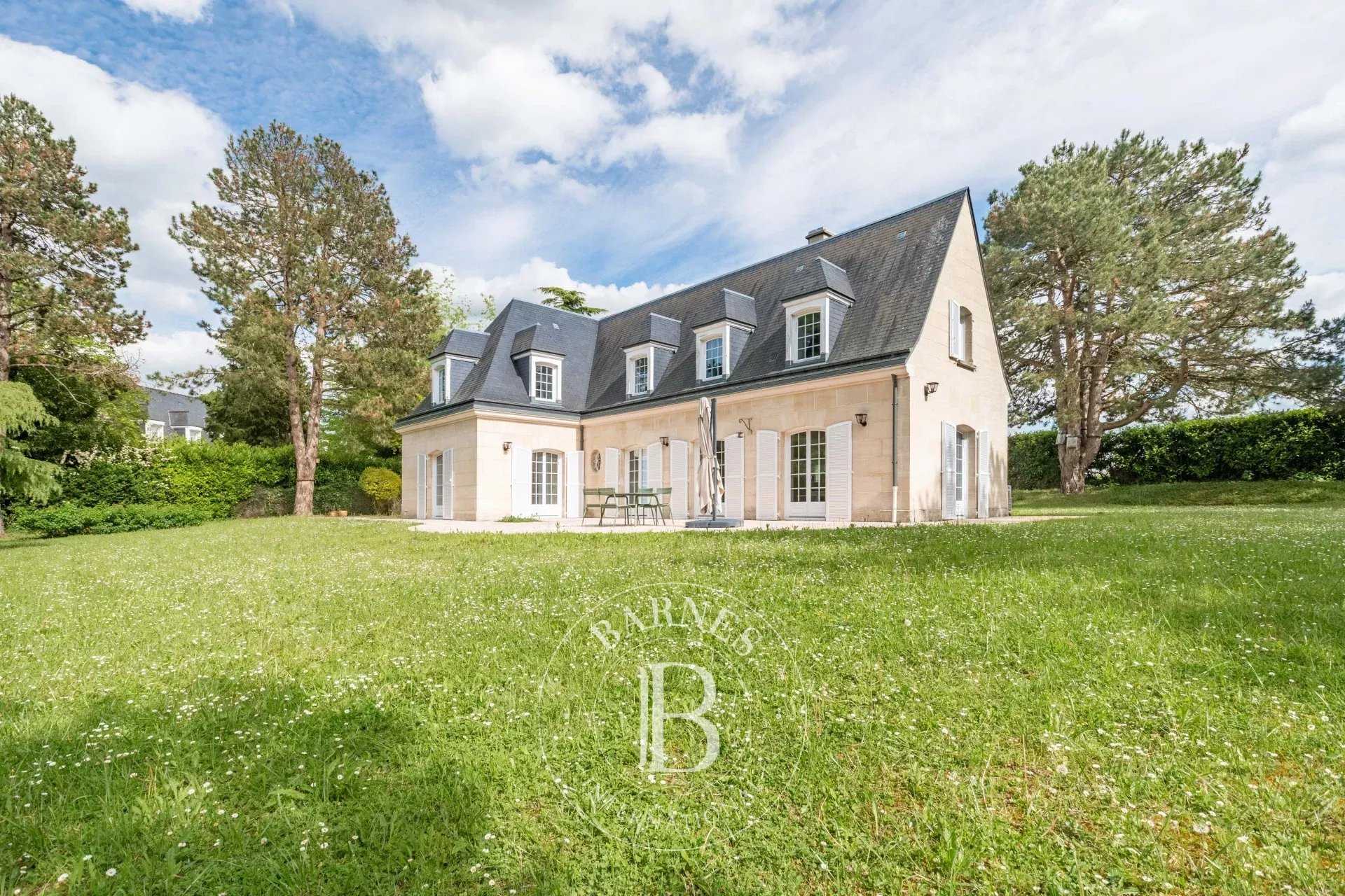 Noisy-le-Roi  - House 5 Bedrooms