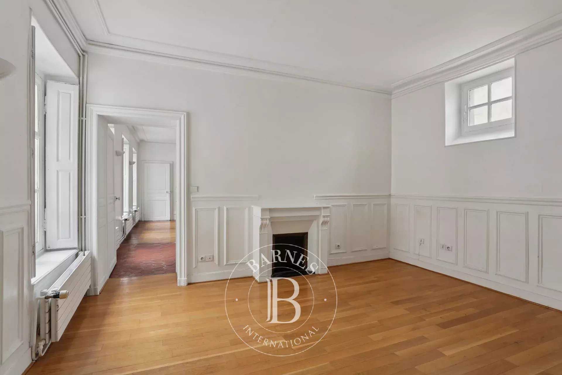 Versailles  - Appartement 4 Pièces 2 Chambres