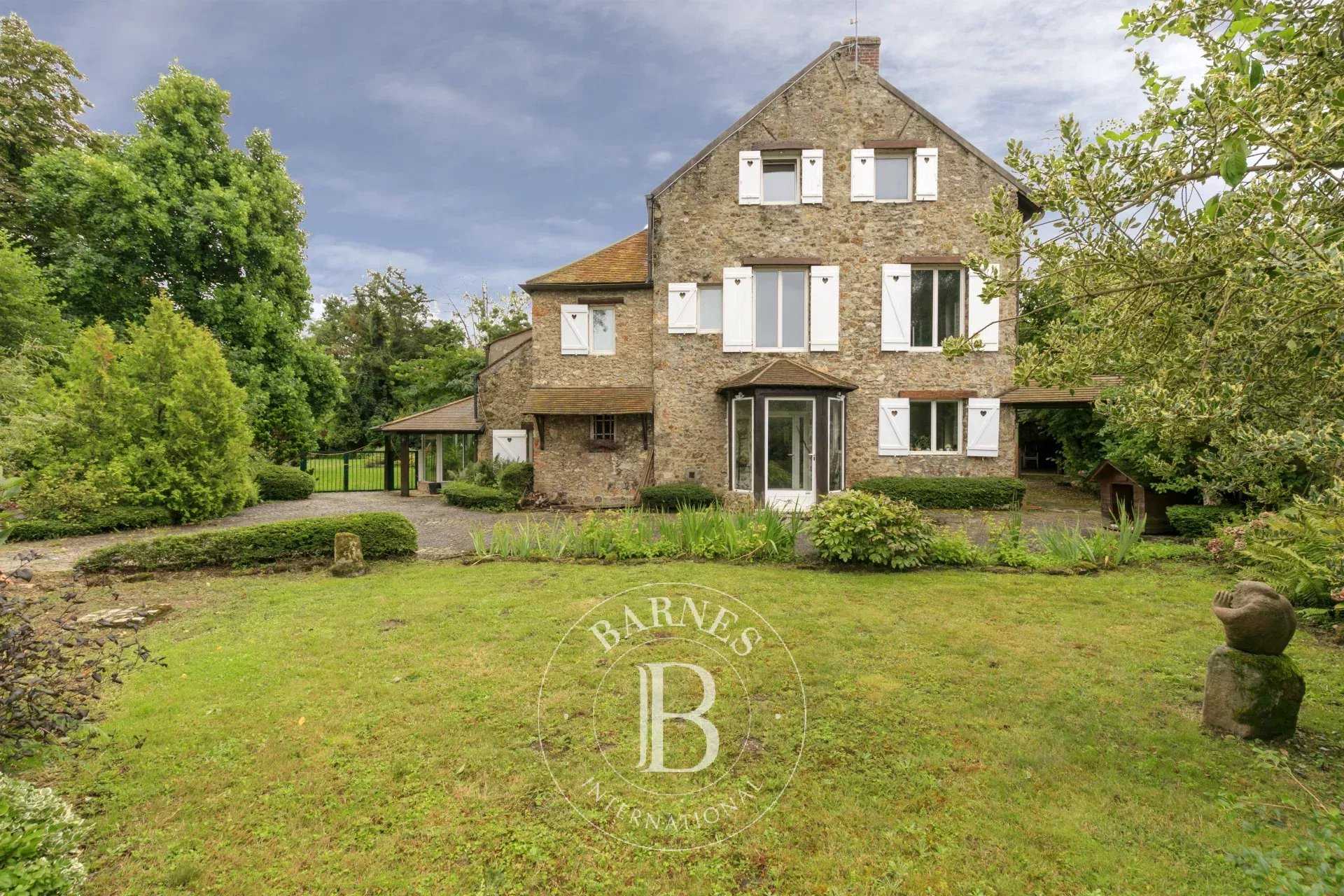 Gif-sur-Yvette  - Moulin 11 Pièces 6 Chambres