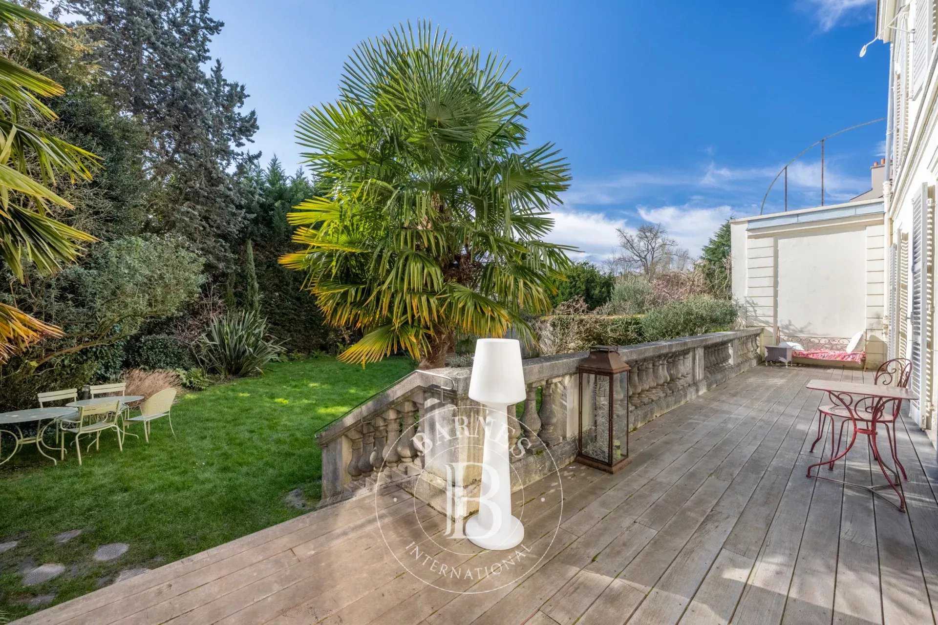 Versailles  - Casa 10 Cuartos 6 Habitaciones