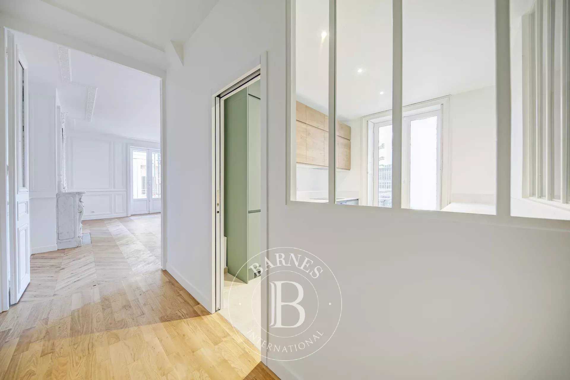 Versailles  - Apartment 3 Bedrooms