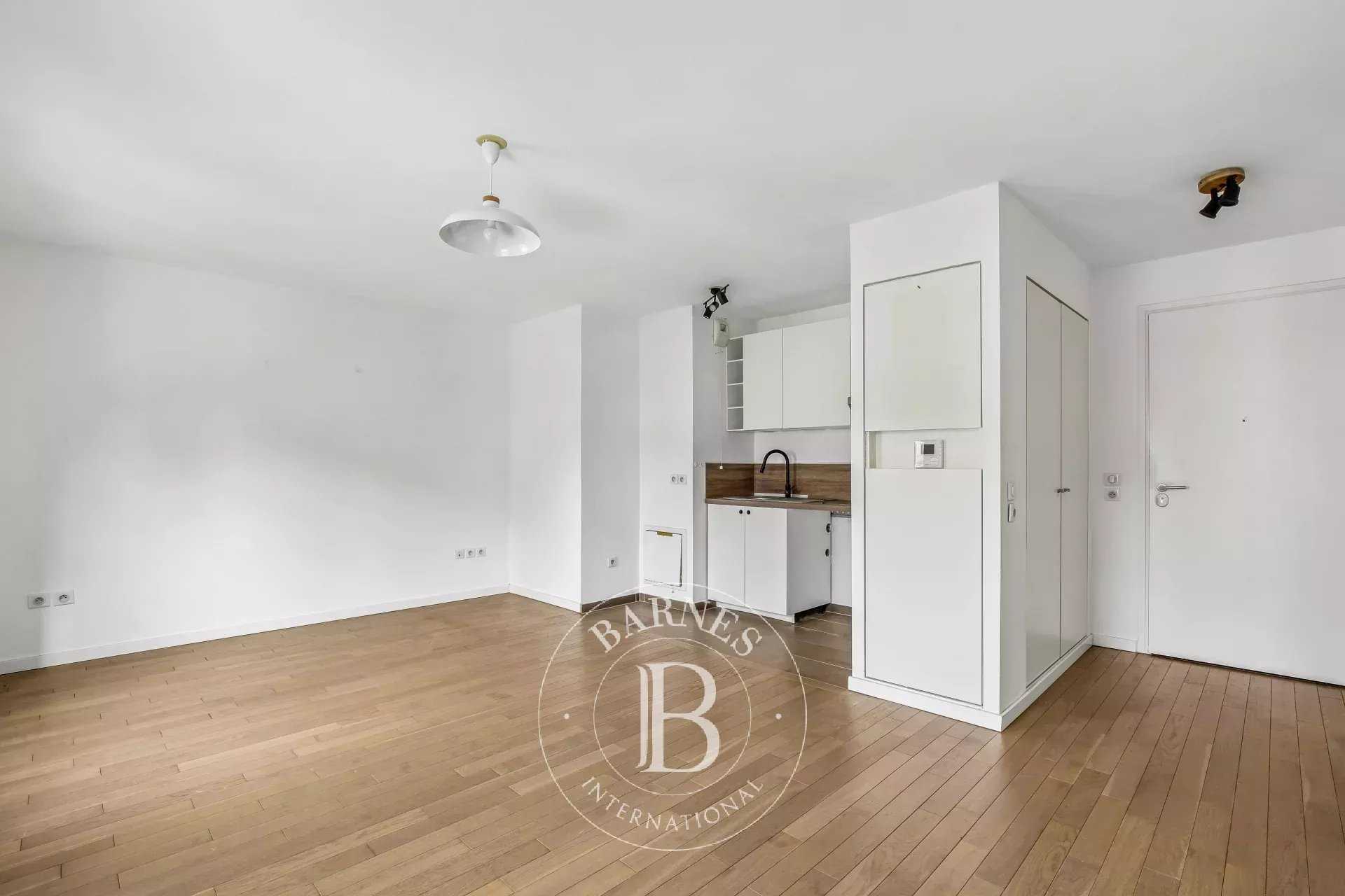 Versailles  - Appartement 2 Pi&egrave;ces, 1 Chambre
