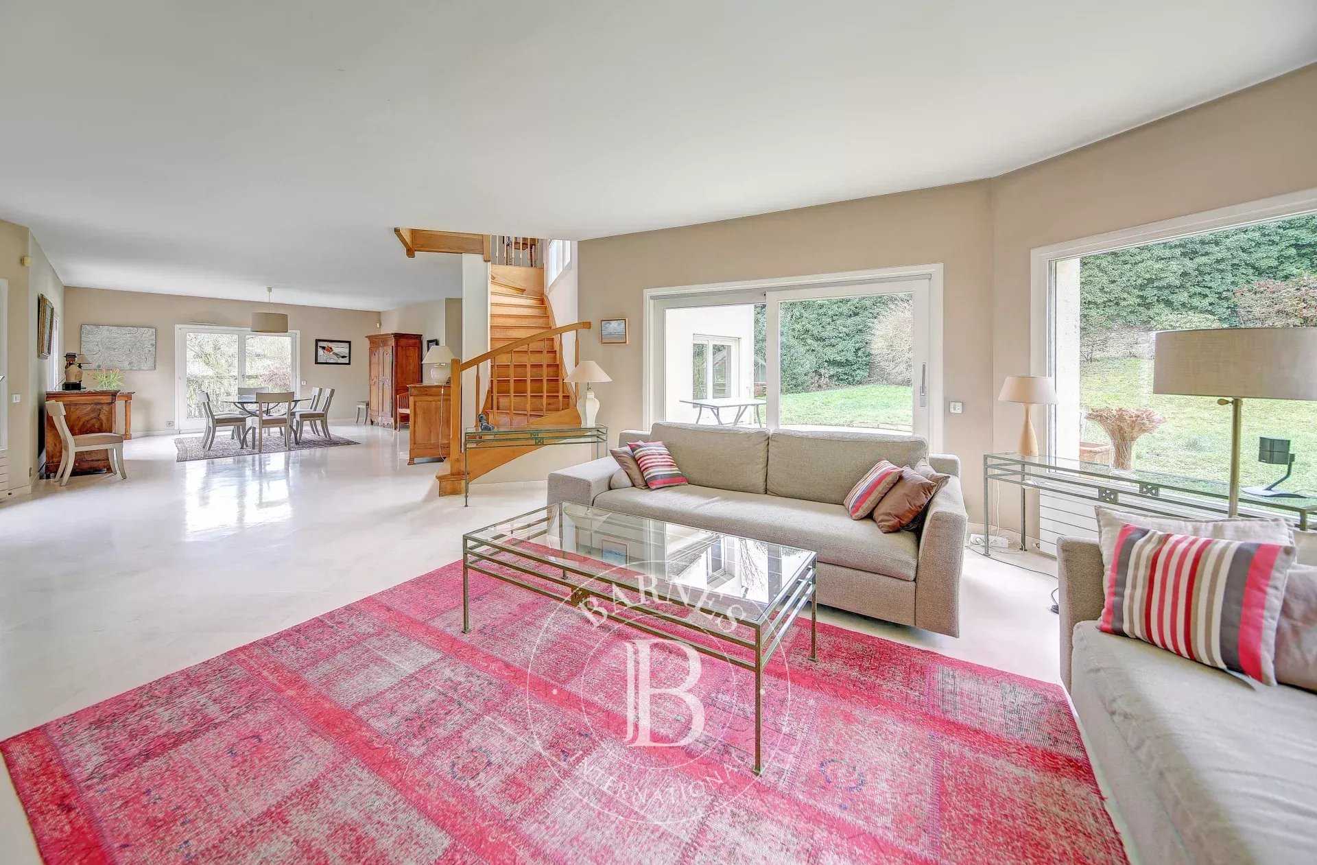 Jouy-en-Josas  - House 5 Bedrooms
