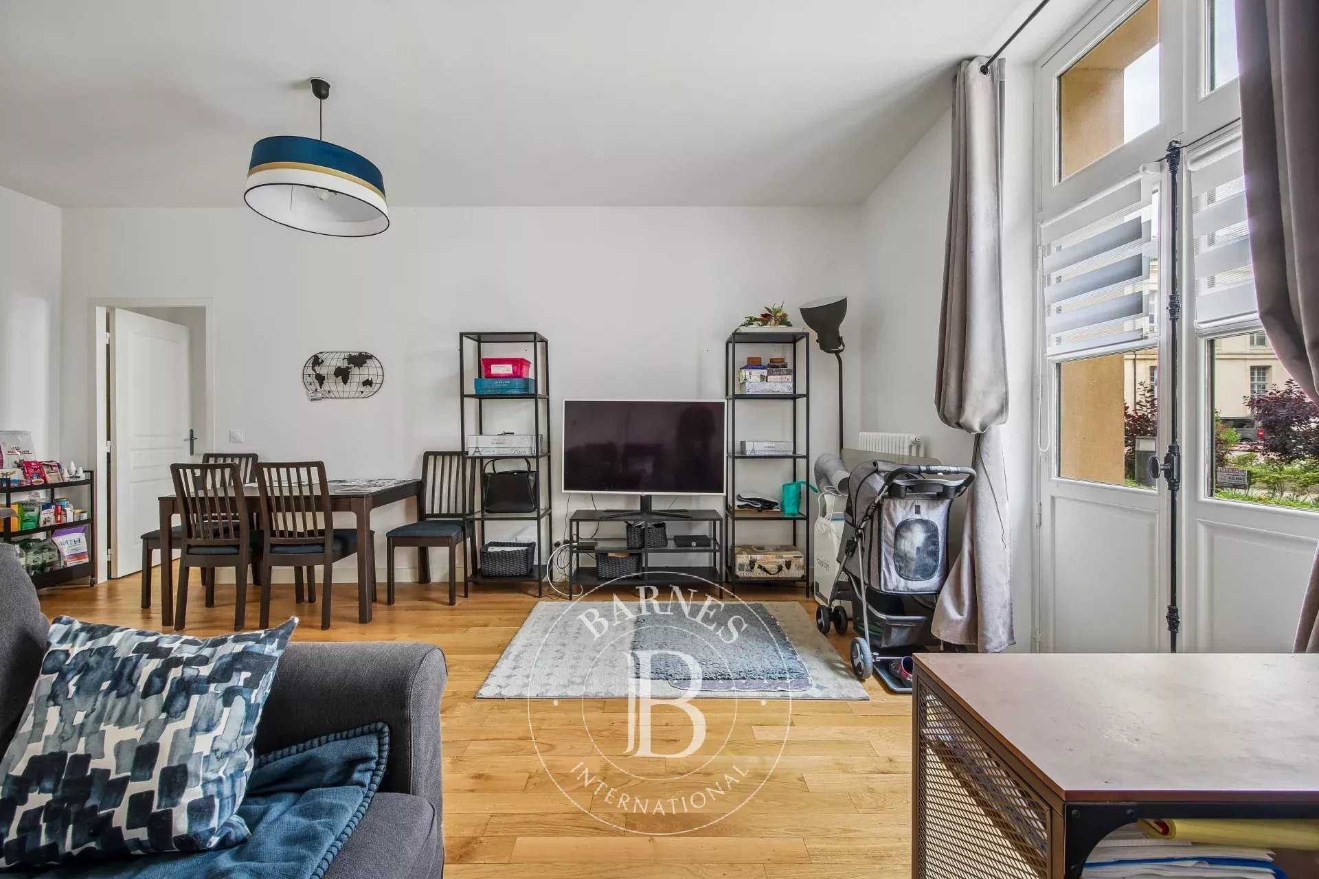 Versailles  - Appartement 2 Pi&egrave;ces, 1 Chambre