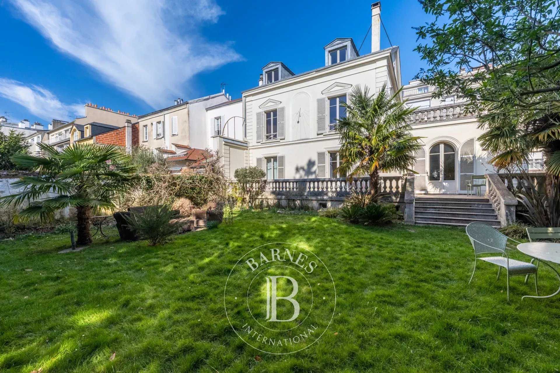 Versailles  - Casa 10 Cuartos 6 Habitaciones