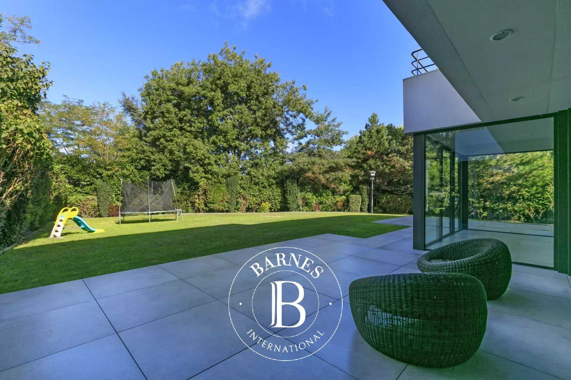 La Celle-Saint-Cloud  - Maison 12 Pièces 5 Chambres