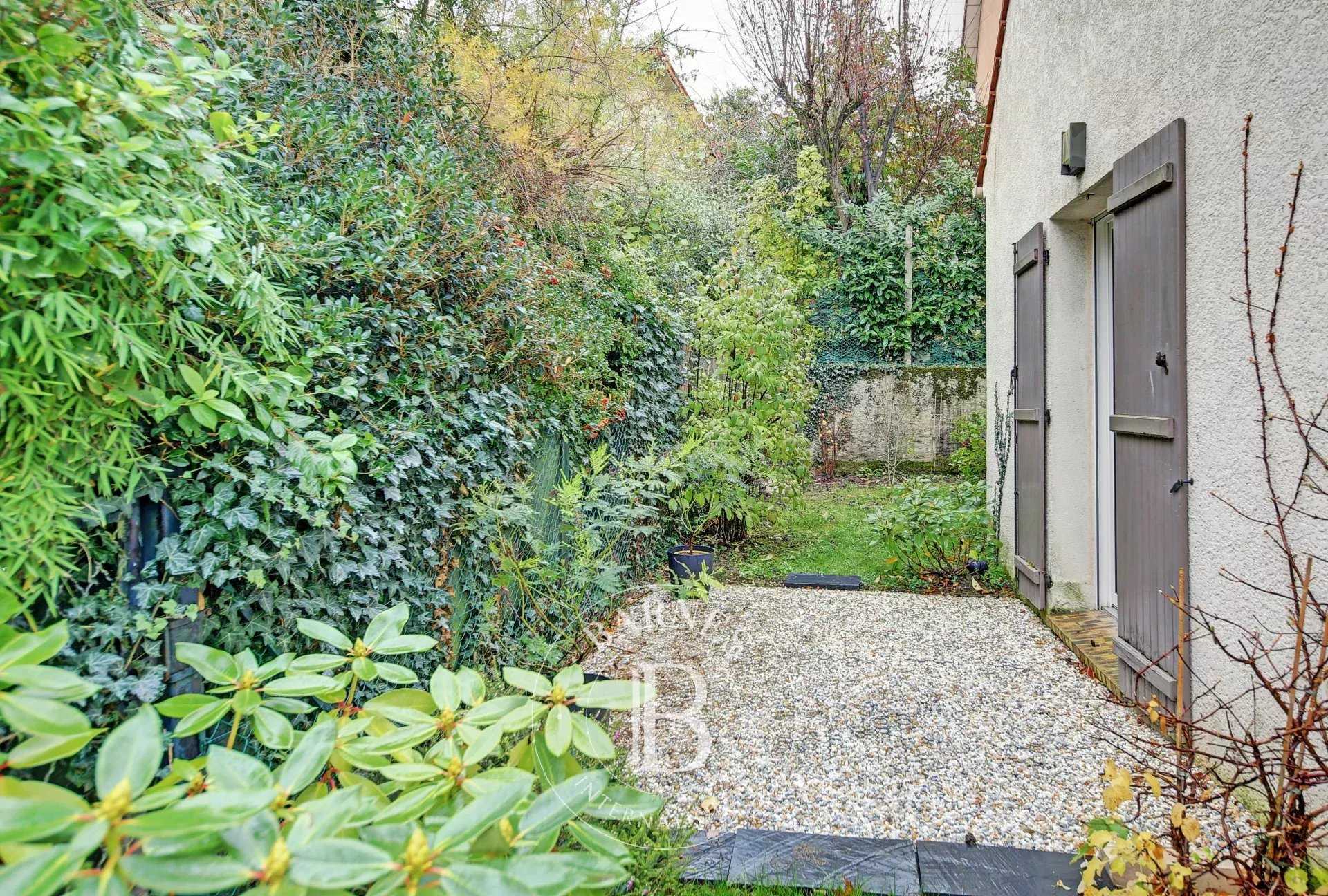 Viroflay  - House 3 Bedrooms