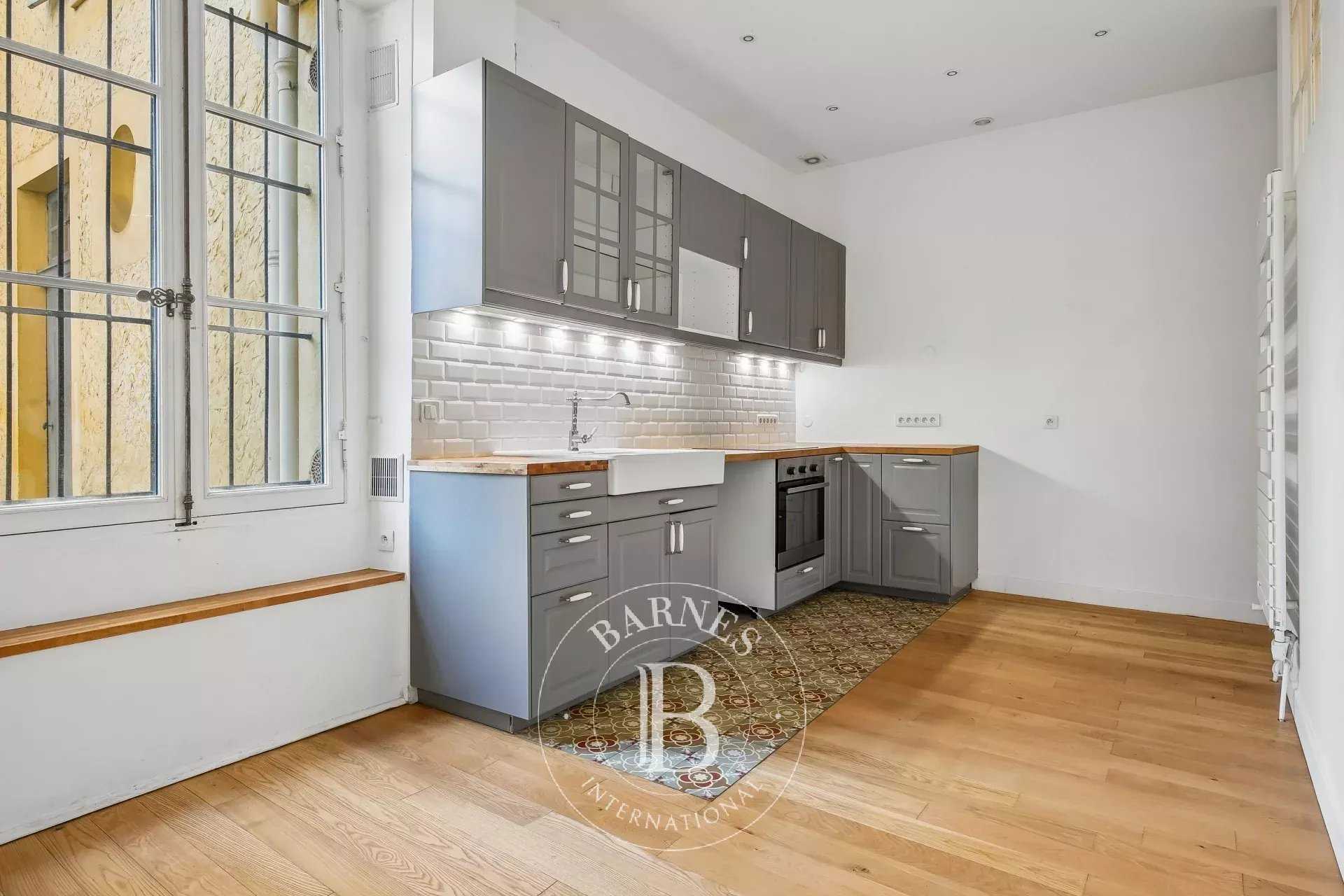 Versailles  - Appartement 4 Pi&egrave;ces 2 Chambres