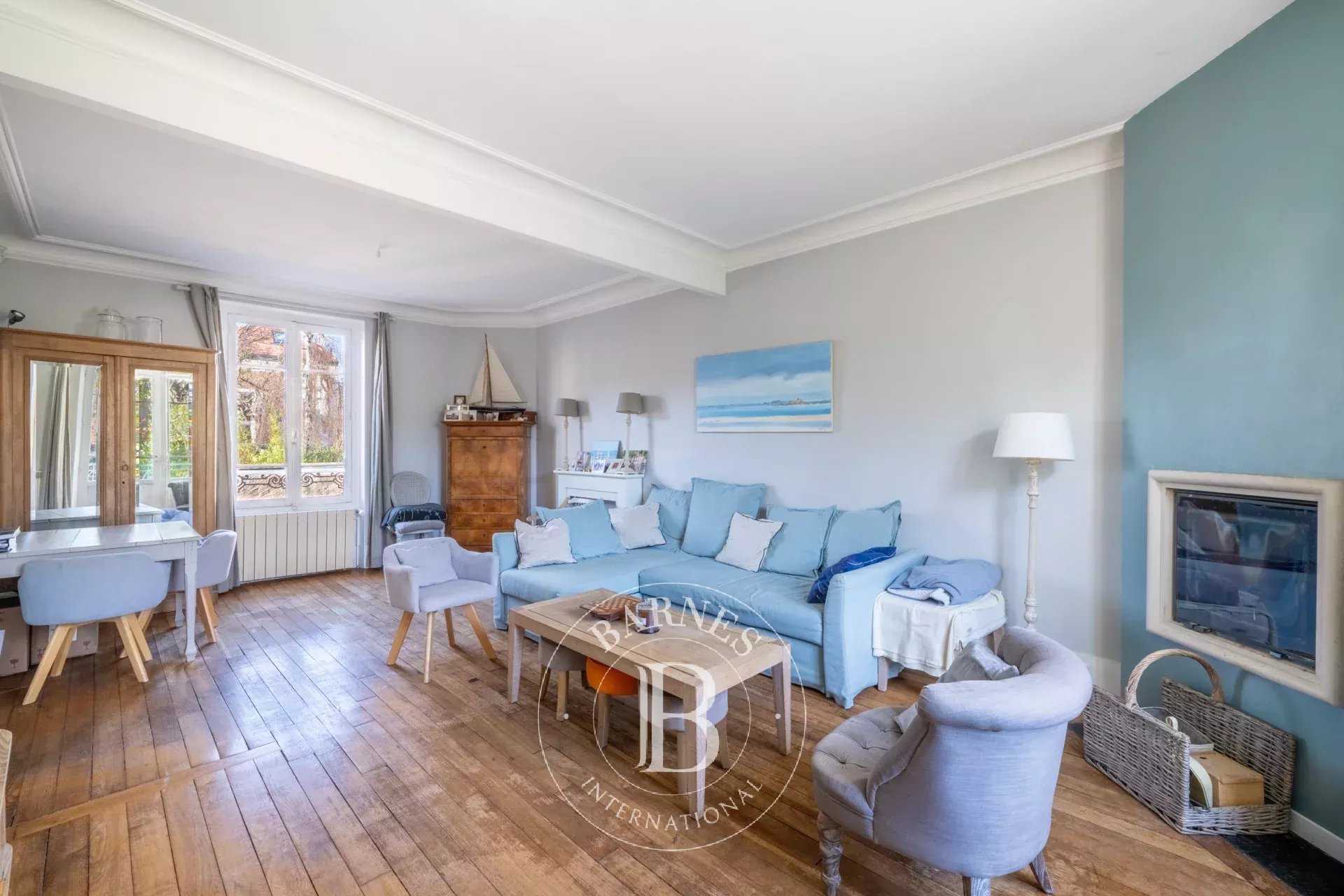 Le Chesnay-Rocquencourt  - Maison 7 Pi&egrave;ces 5 Chambres