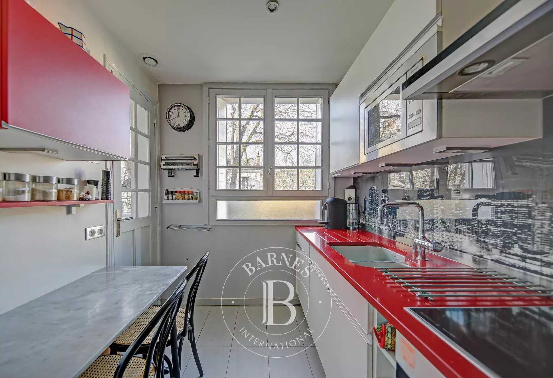 Versailles  - Apartment 3 Bedrooms