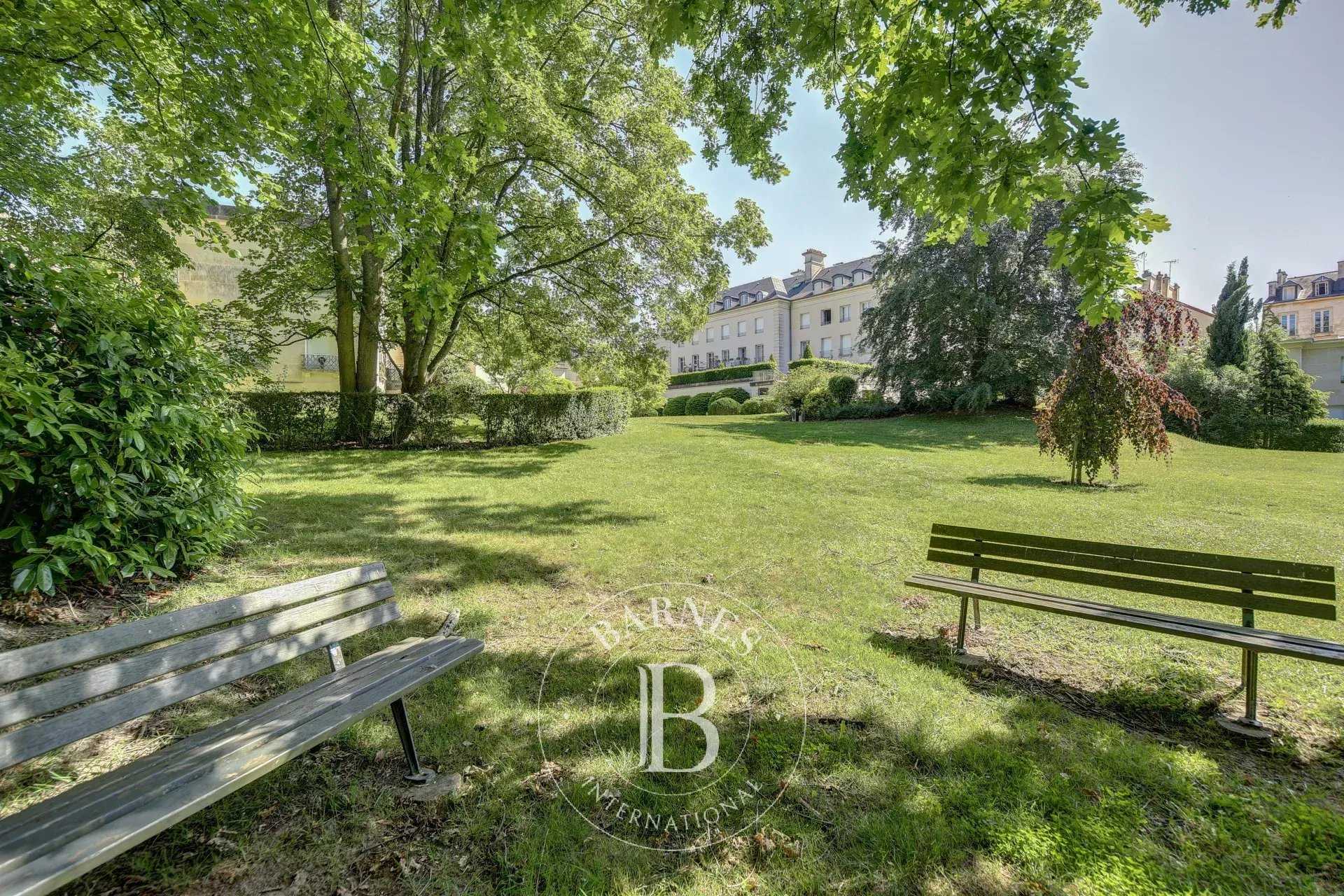 Versailles  - Apartment 2 Bedrooms