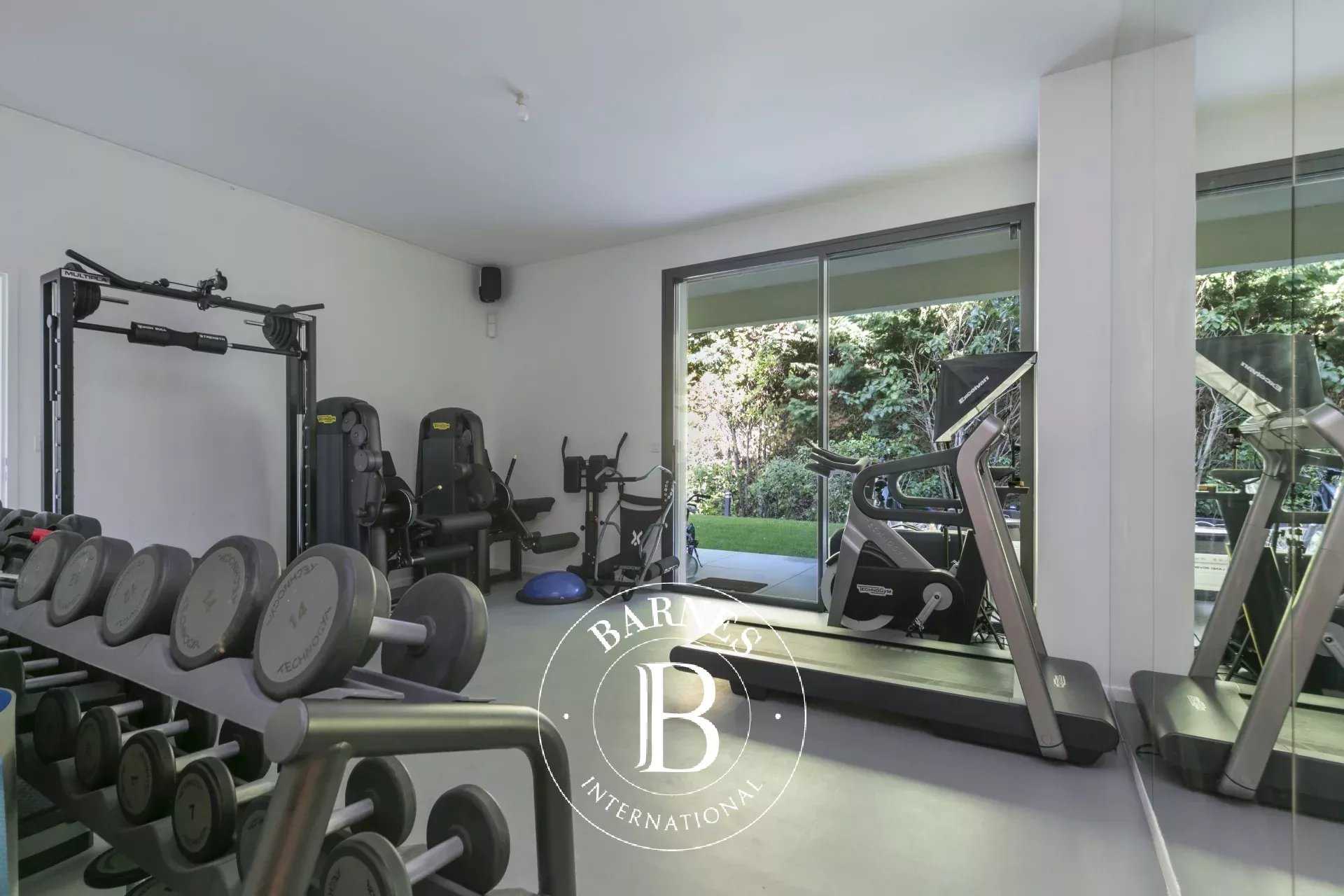 La Celle-Saint-Cloud  - Maison 12 Pièces 5 Chambres