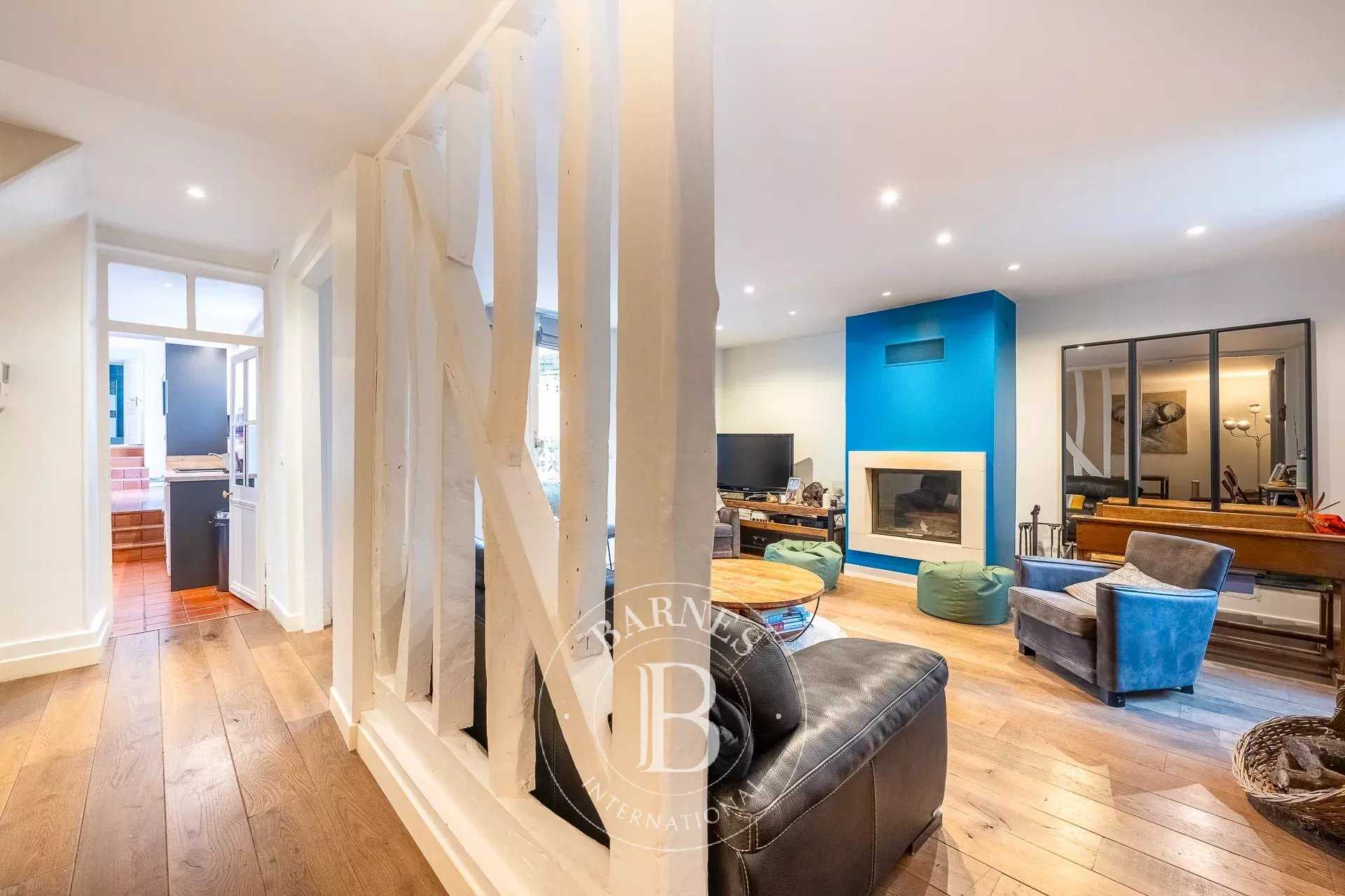 House Bougival