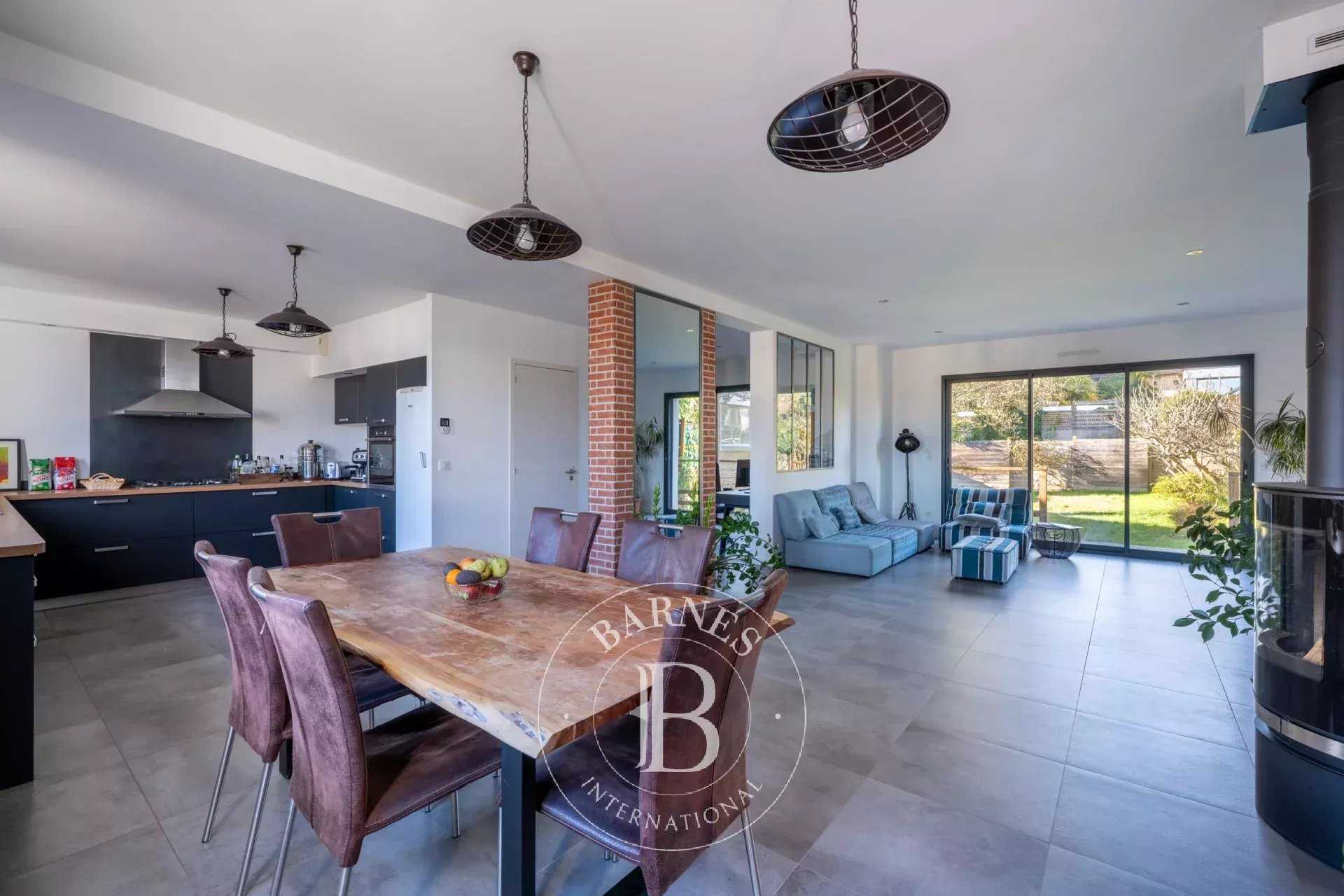 Viroflay  - Casa 7 Cuartos 5 Habitaciones