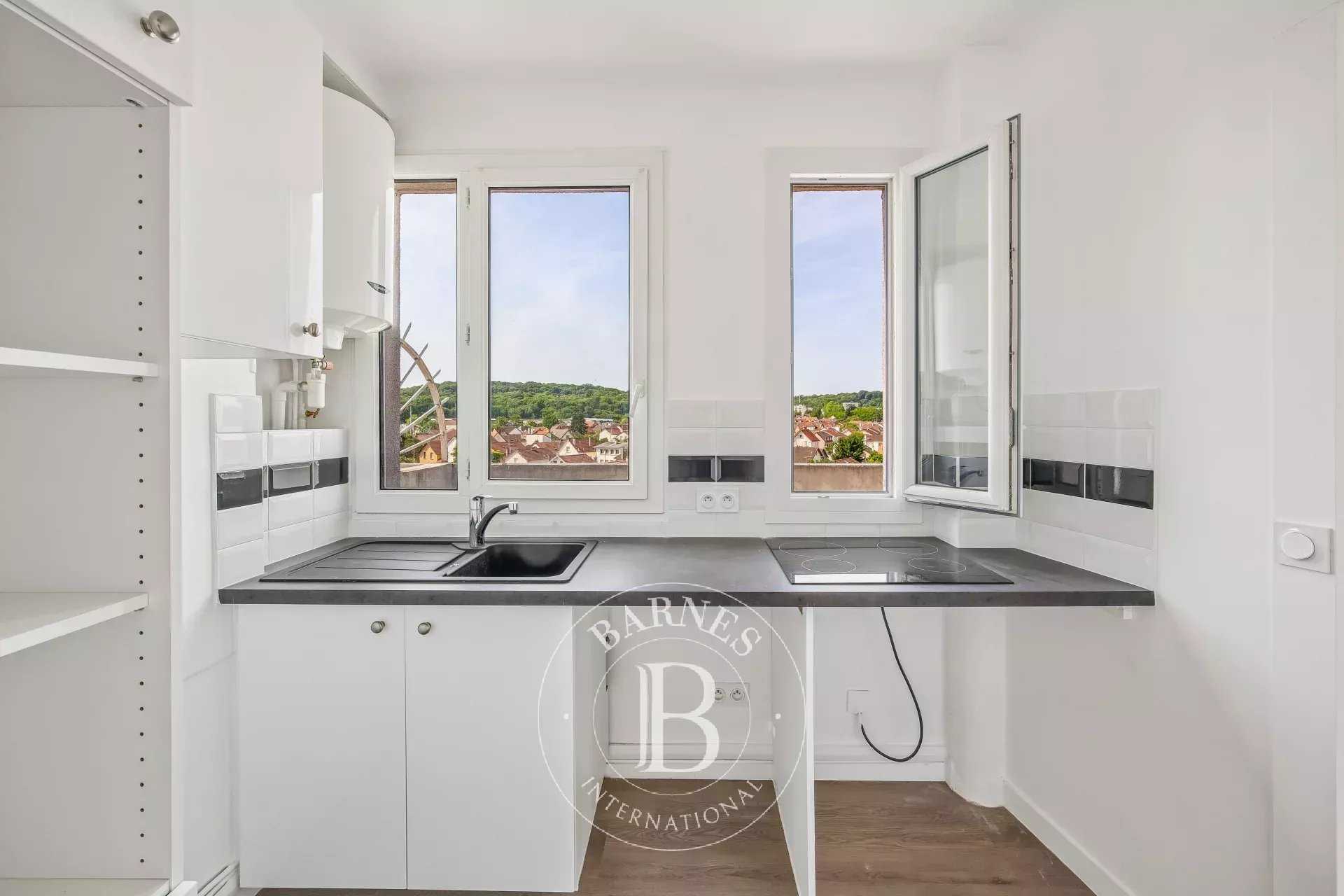 Versailles  - Appartement 2 Pi&egrave;ces, 1 Chambre