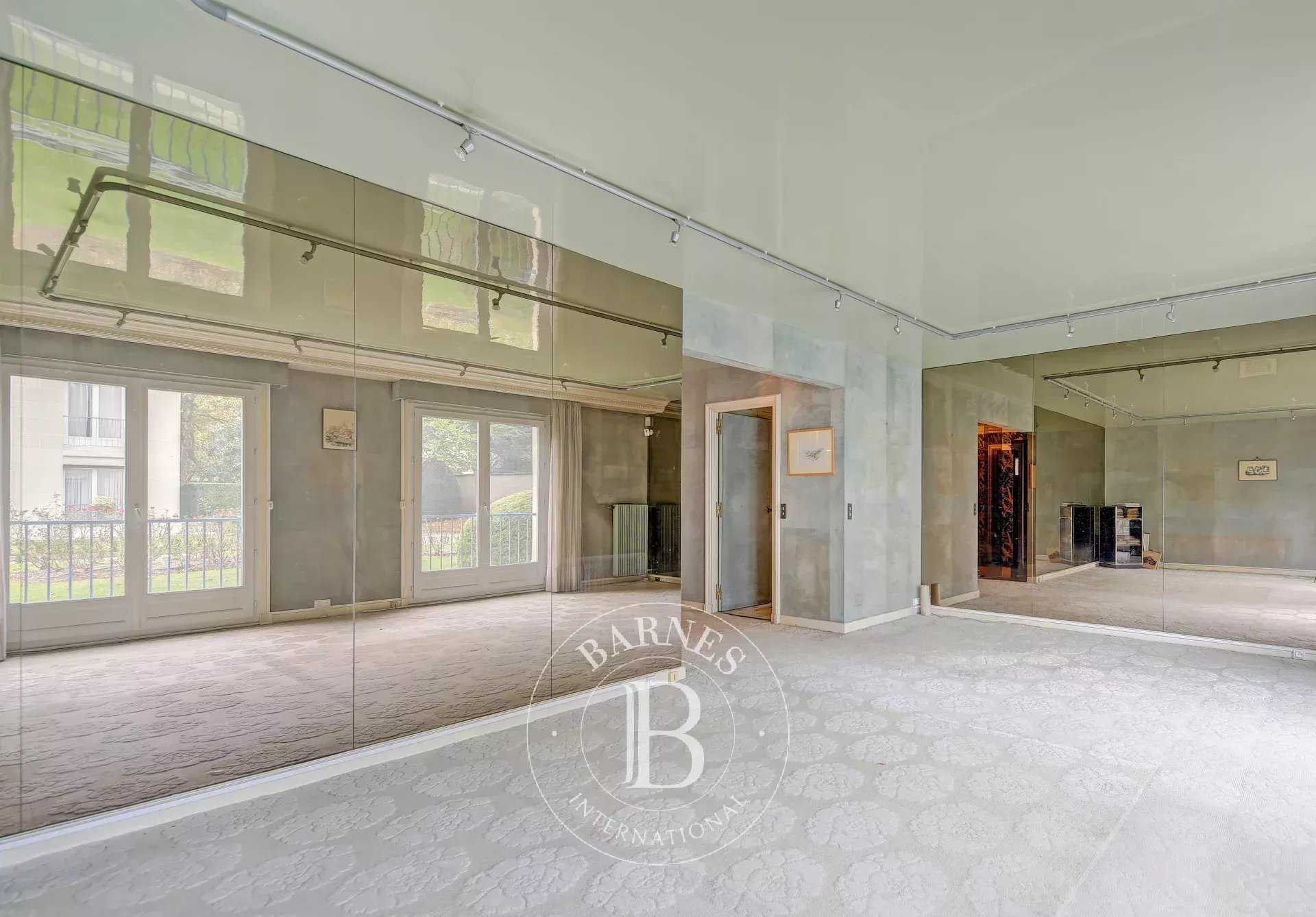 Versailles  - Appartement 4 Pièces 2 Chambres