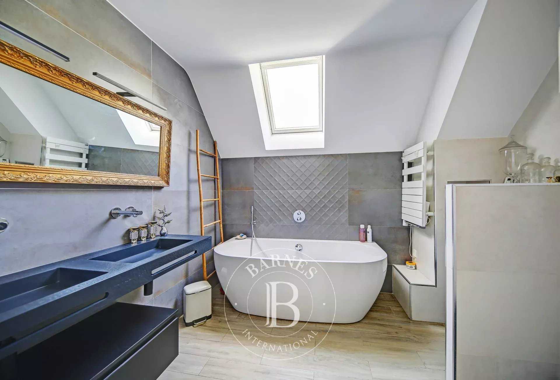 Versailles  - House 7 Bedrooms