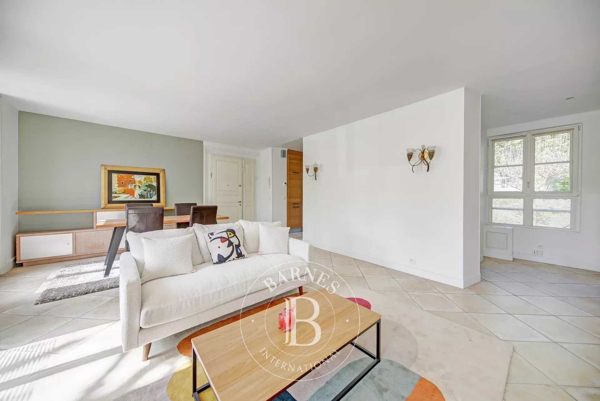 Versailles  - Appartement 5 Pièces 3 Chambres