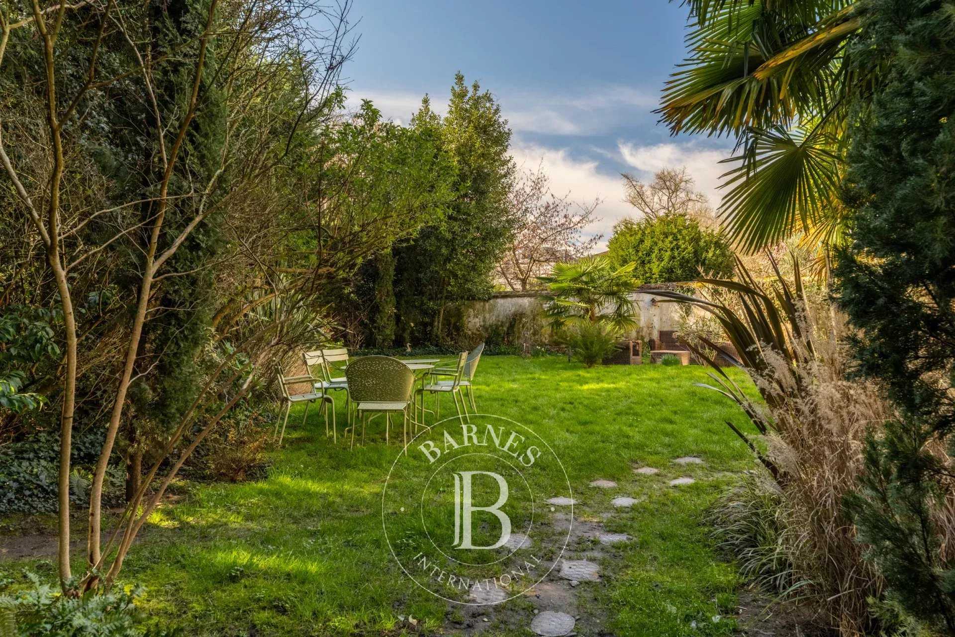 Versailles  - Casa 10 Cuartos 6 Habitaciones