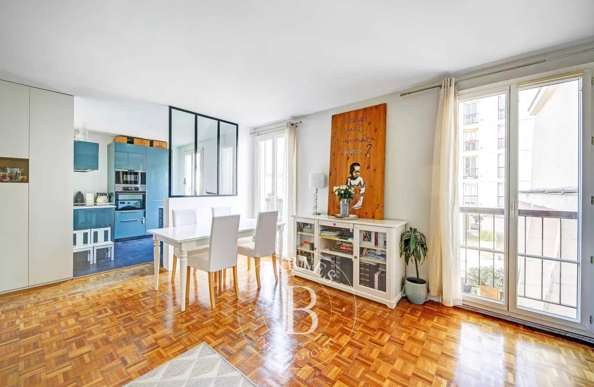 Appartement Versailles  -  ref 85642179 (picture 2)
