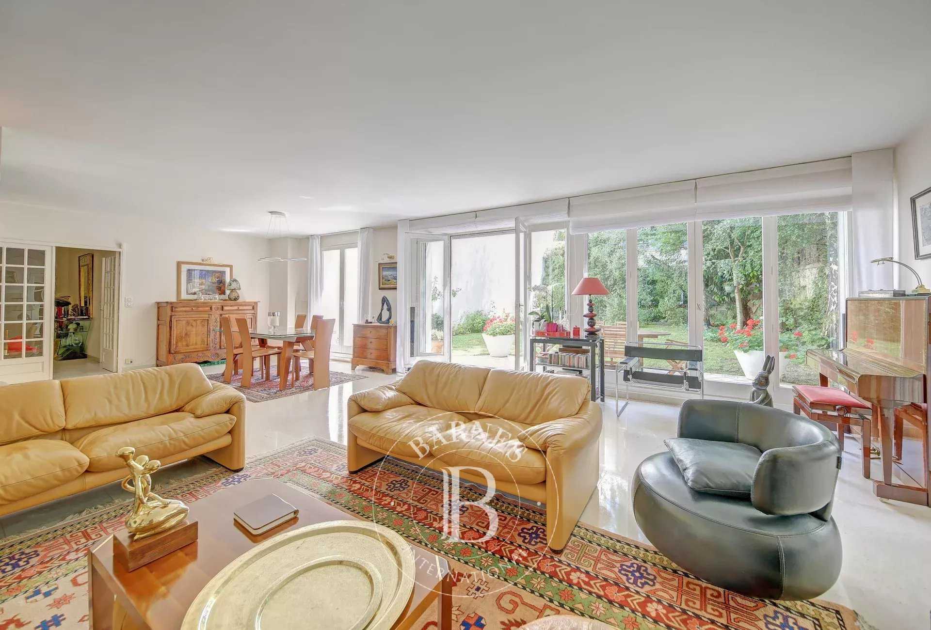 House Versailles  -  ref 86045718 (picture 2)