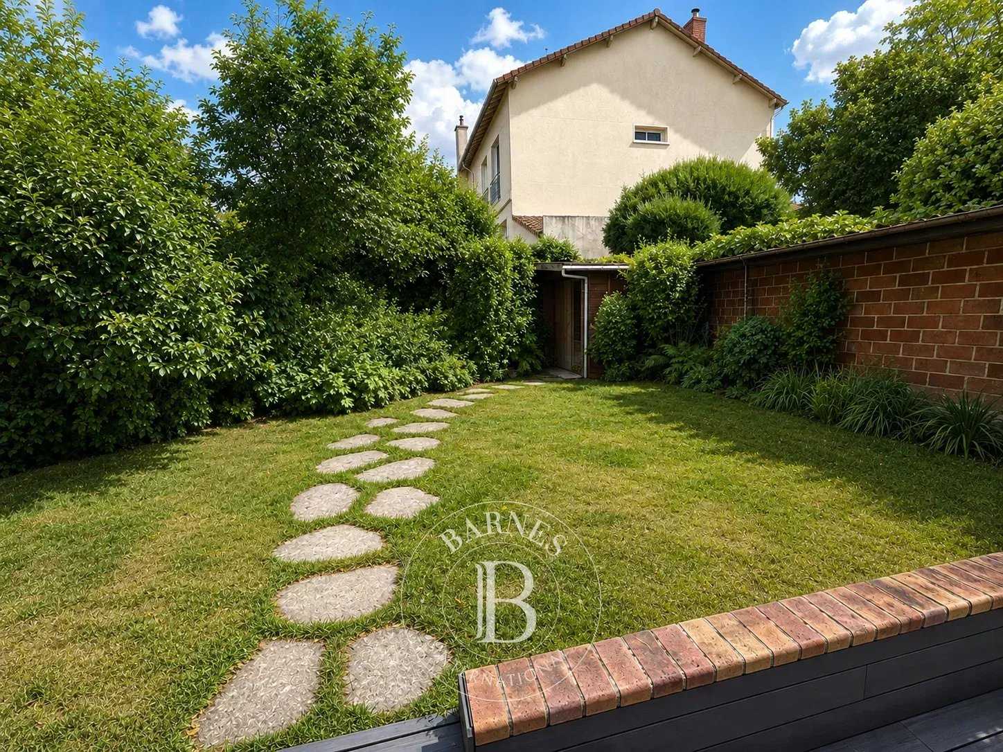 Maison Versailles  -  ref 87165004 (picture 1)