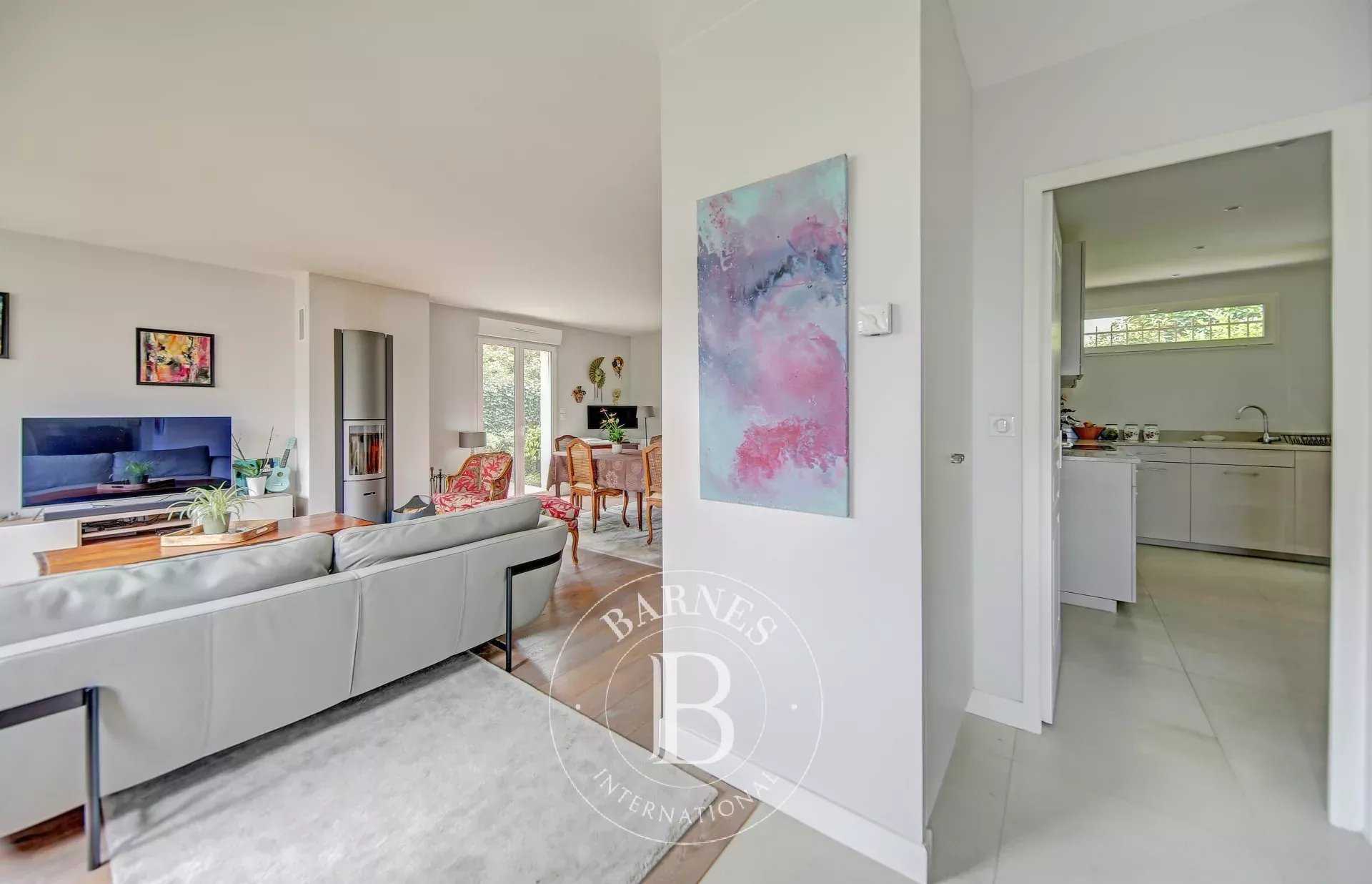 House Viroflay  -  ref 85679674 (picture 2)