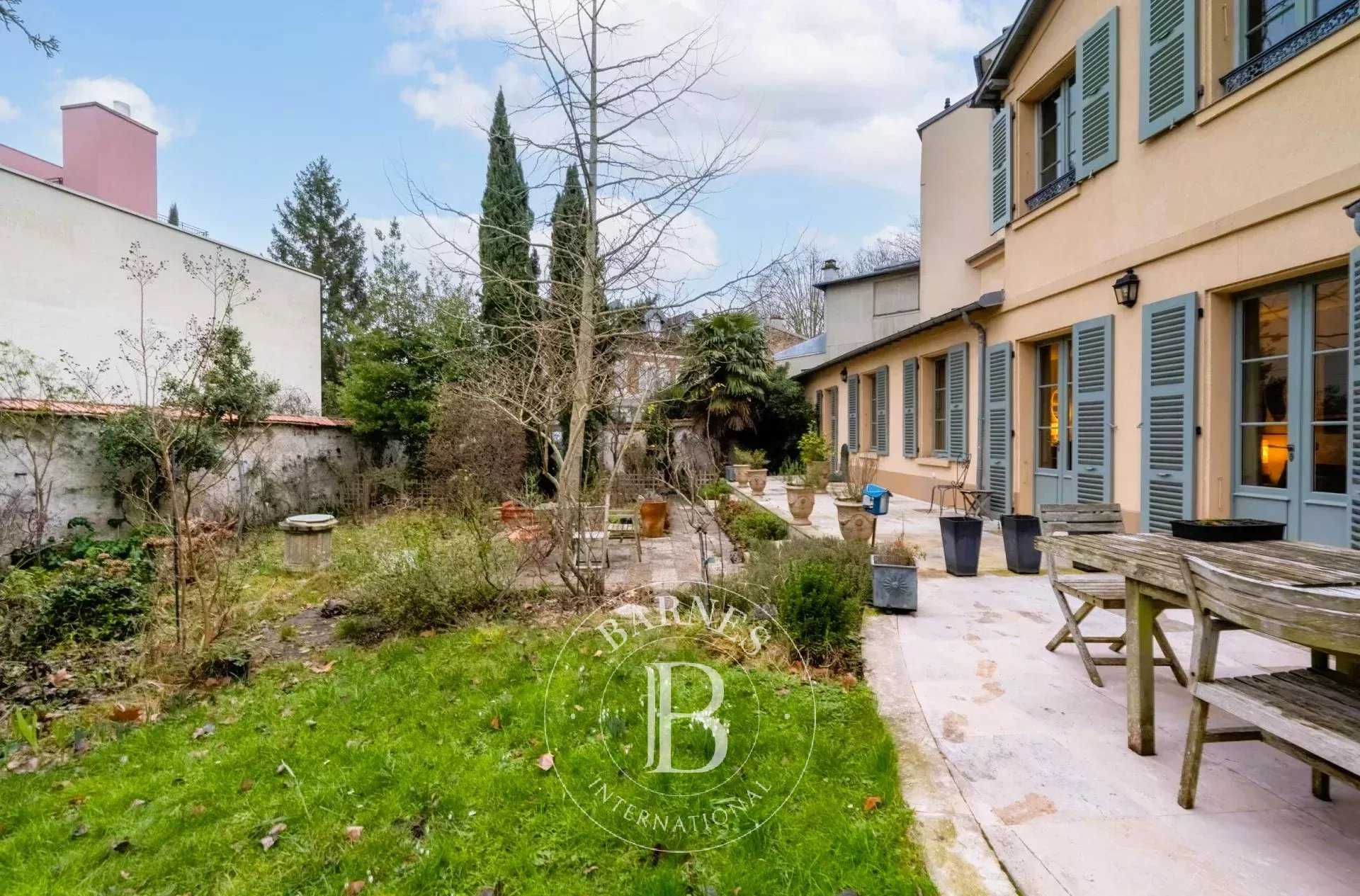 Maison Versailles  -  ref 82484965 (picture 2)