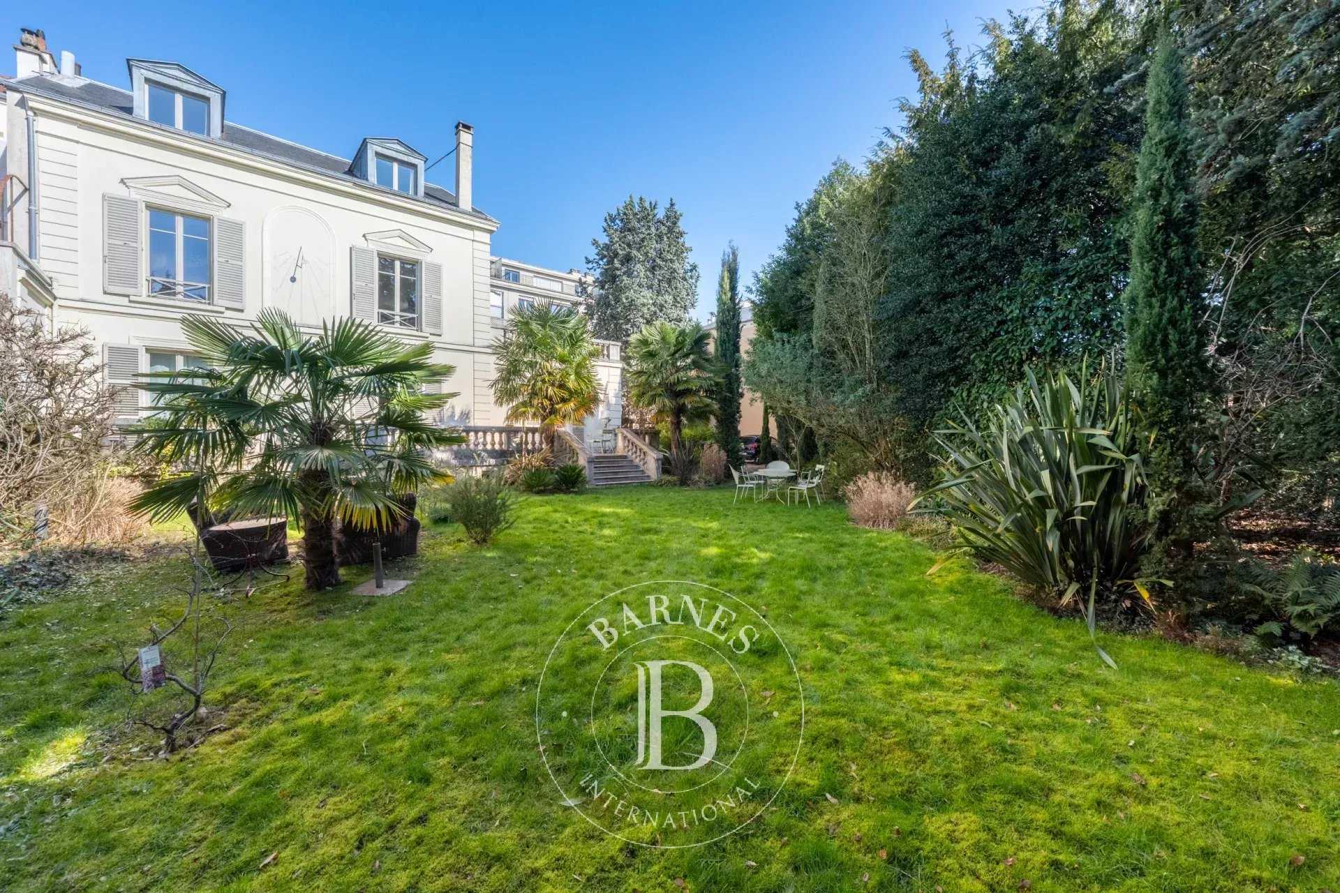 Maison Versailles  -  ref 86482790 (picture 2)