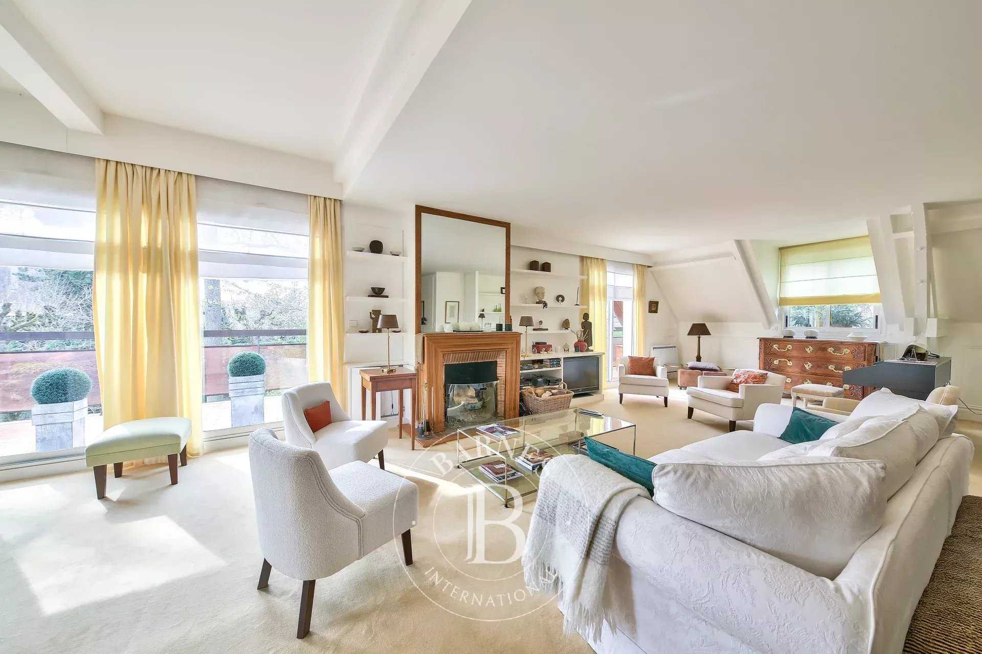 Piso Jouy-en-Josas  -  ref 6747307 (picture 1)