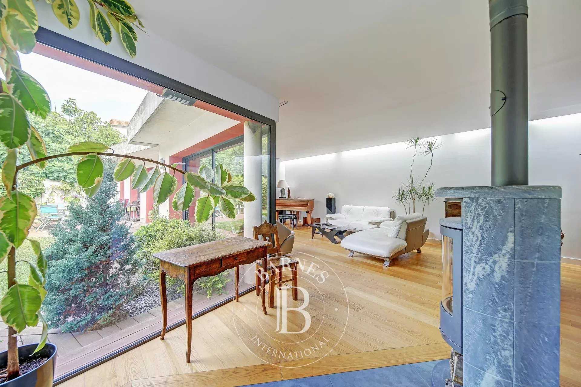 Casa Viroflay  -  ref 85942017 (picture 2)