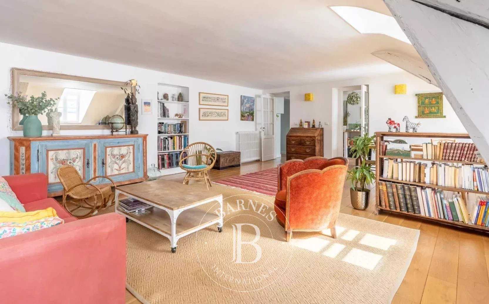 Apartment Versailles  -  ref 85856702 (picture 1)