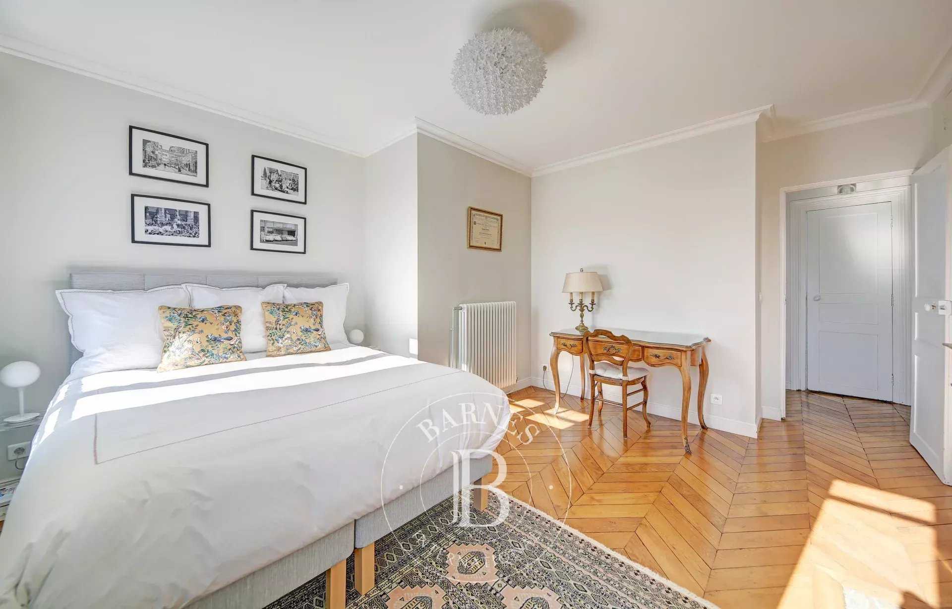 Appartement Versailles  -  ref 84819800 (picture 3)