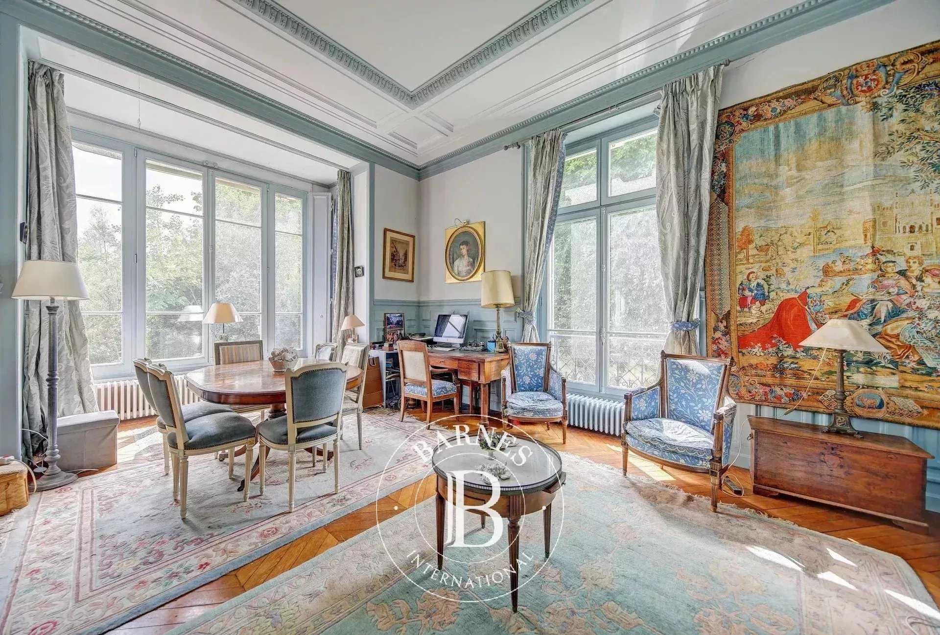 Appartement Versailles  -  ref 86134271 (picture 1)