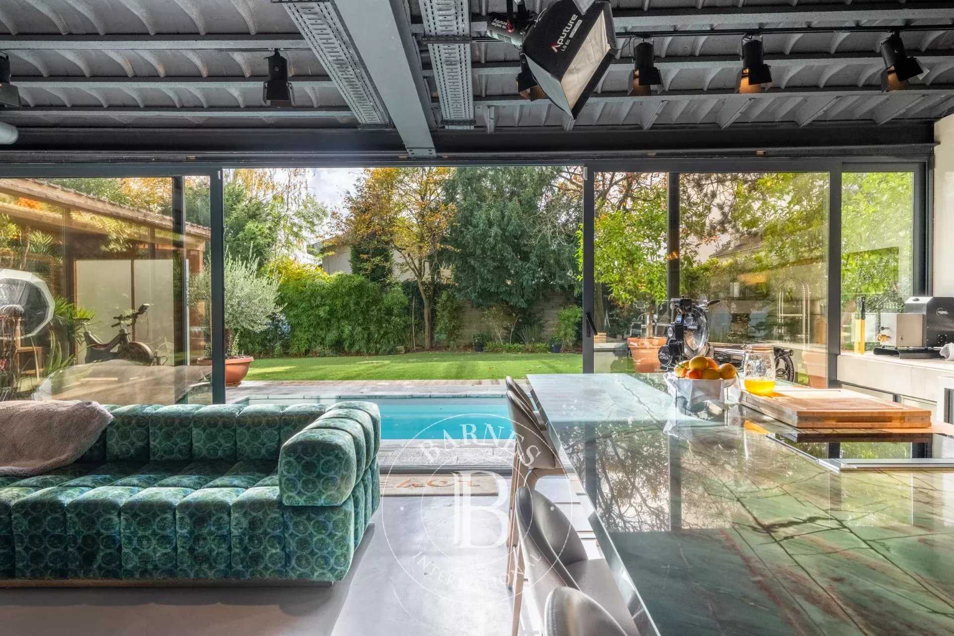 Le Chesnay-Rocquencourt  - Maison 8 Pièces 5 Chambres