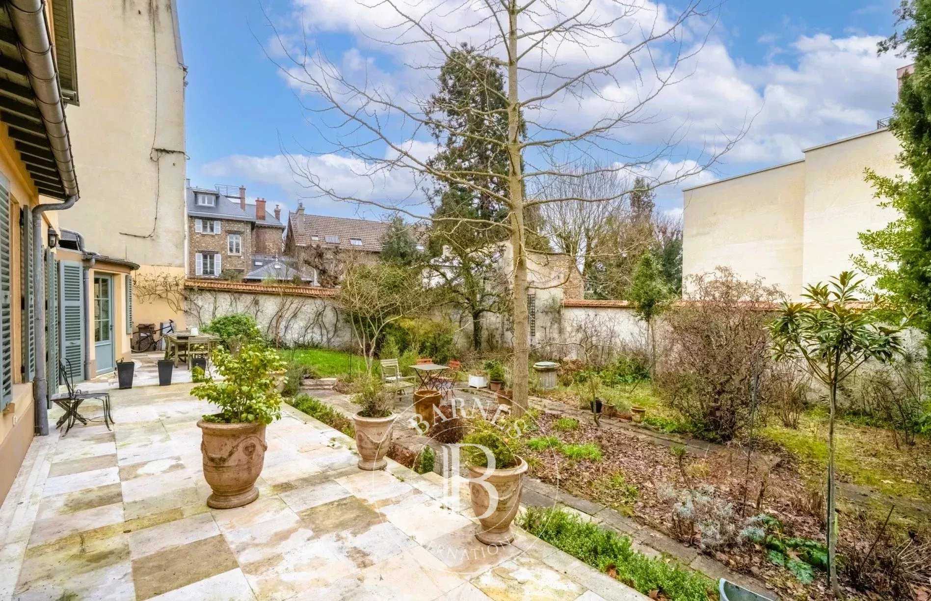 Maison Versailles  -  ref 82484965 (picture 3)