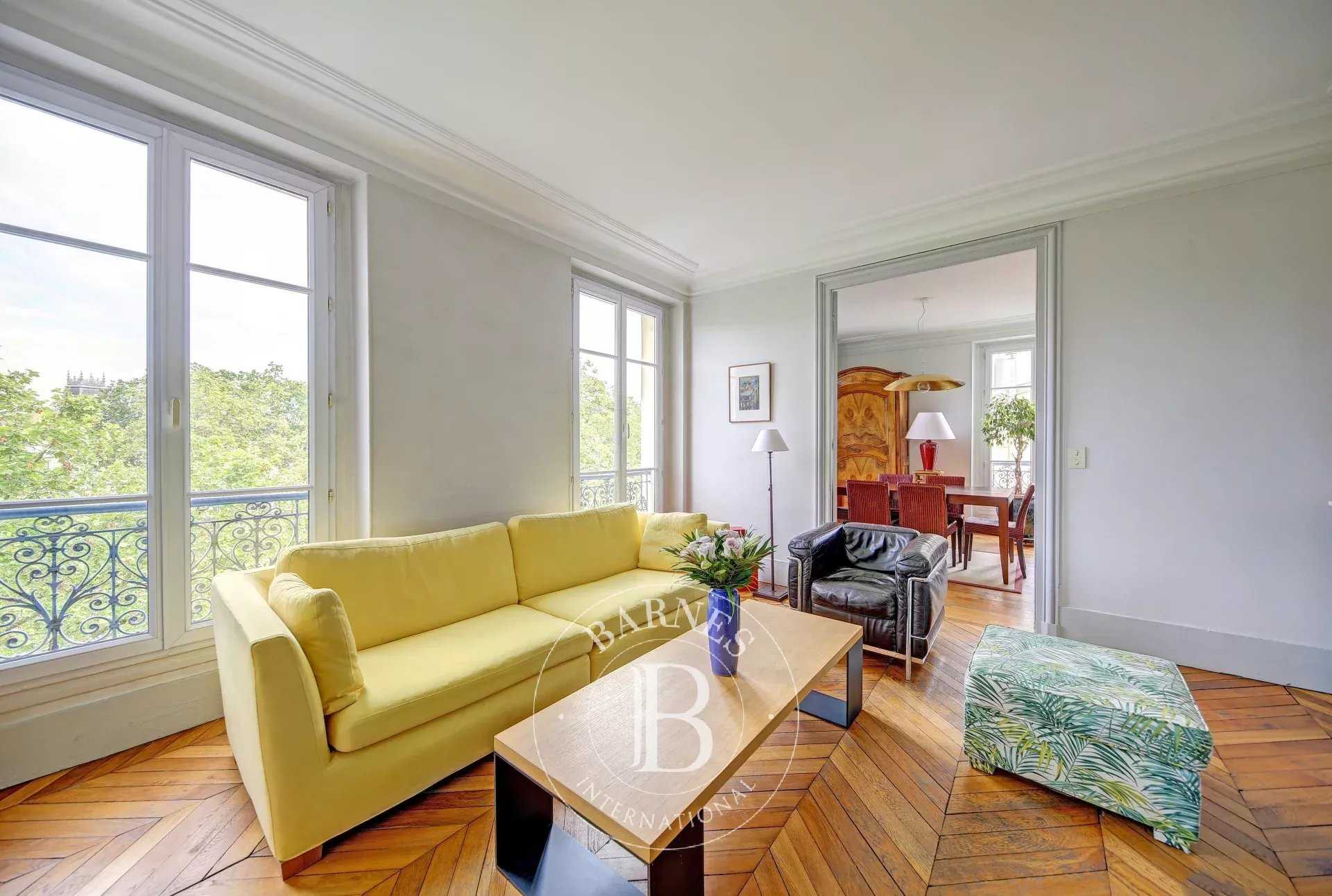 Appartement Versailles  -  ref 84841745 (picture 1)
