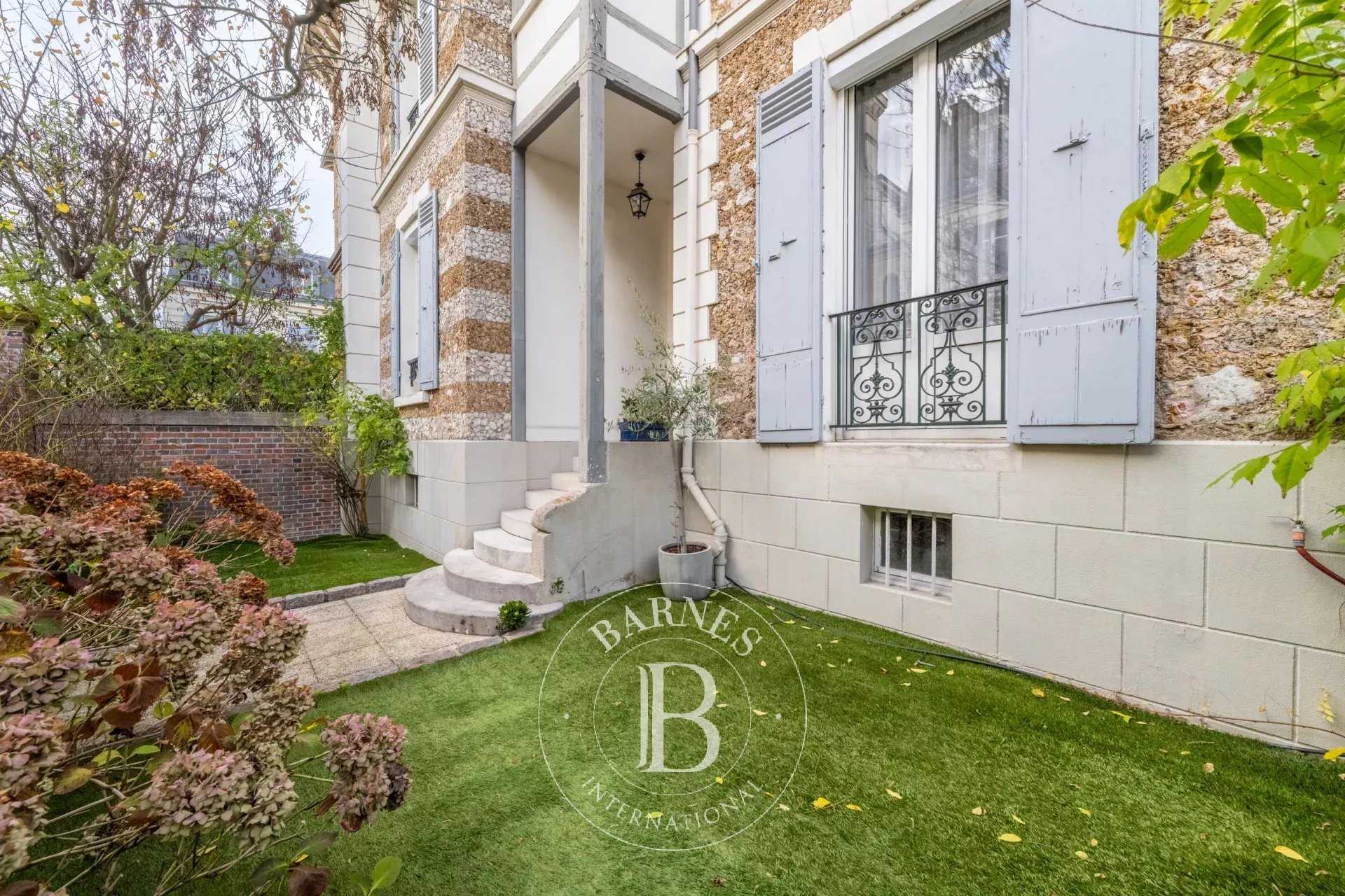 House Versailles  -  ref 86207483 (picture 2)