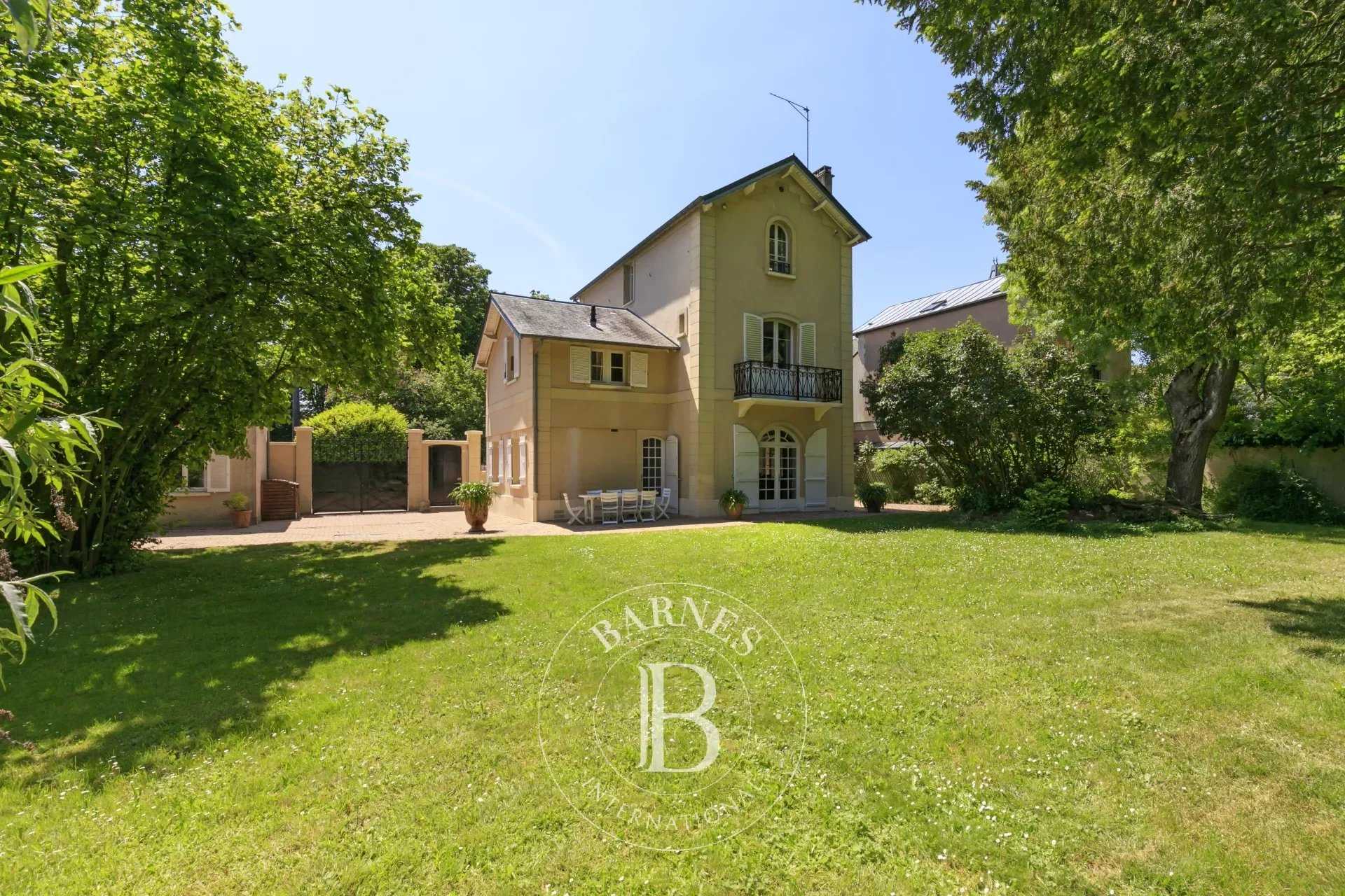 House Saint-Germain-en-Laye  -  ref 82355395 (picture 2)