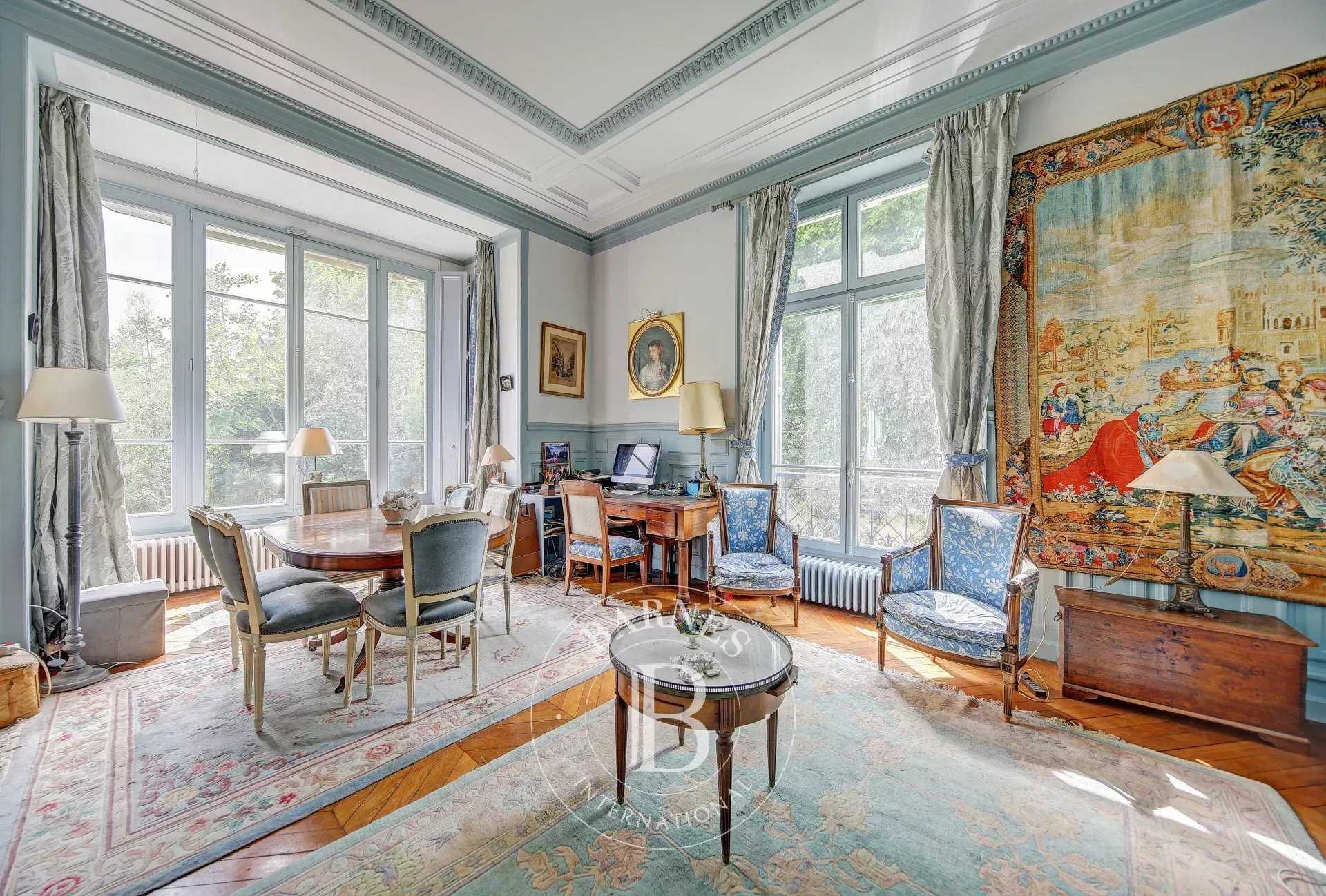 Maison Versailles  -  ref 85952067 (picture 1)