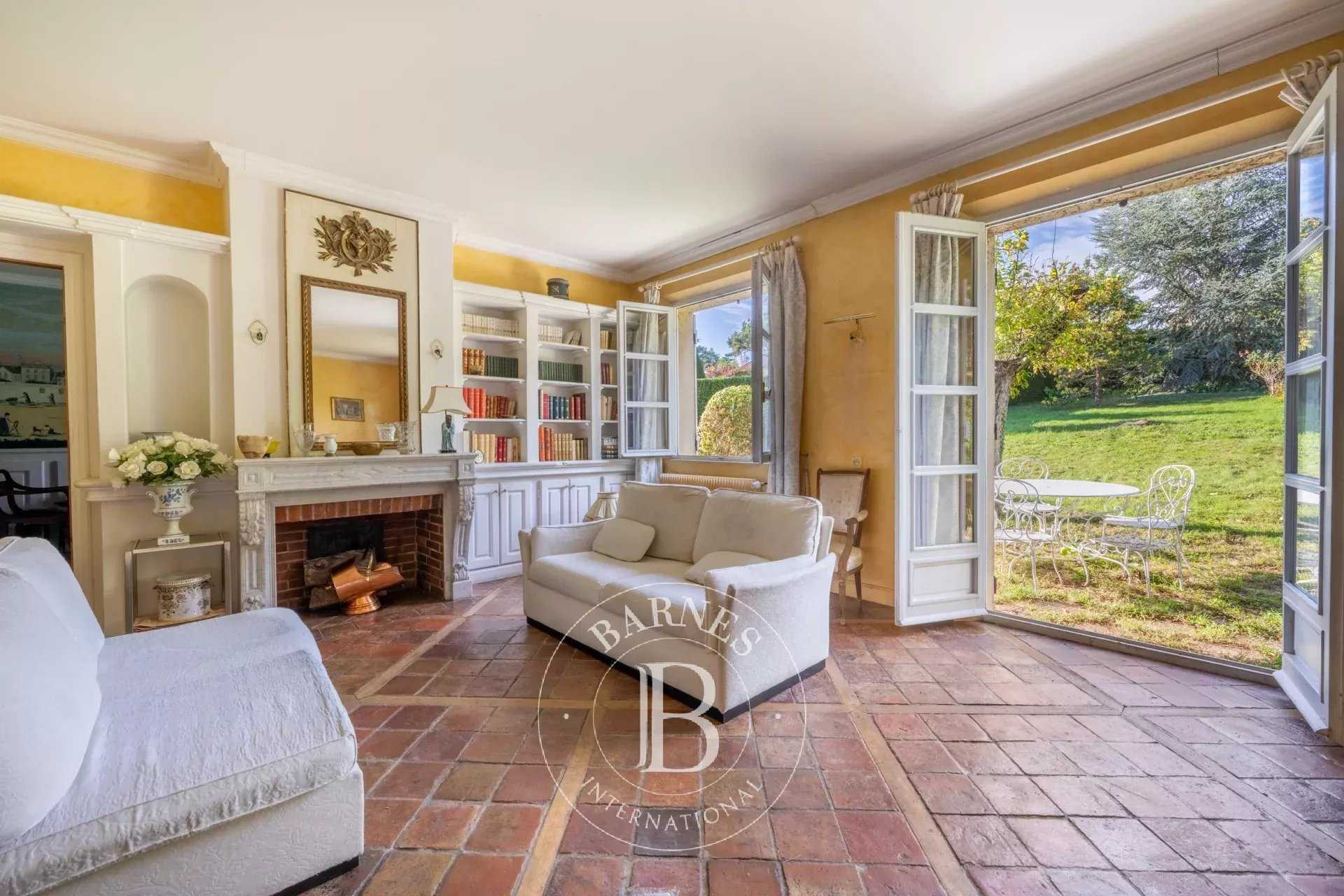 Maison Bougival  -  ref 86205906 (picture 1)