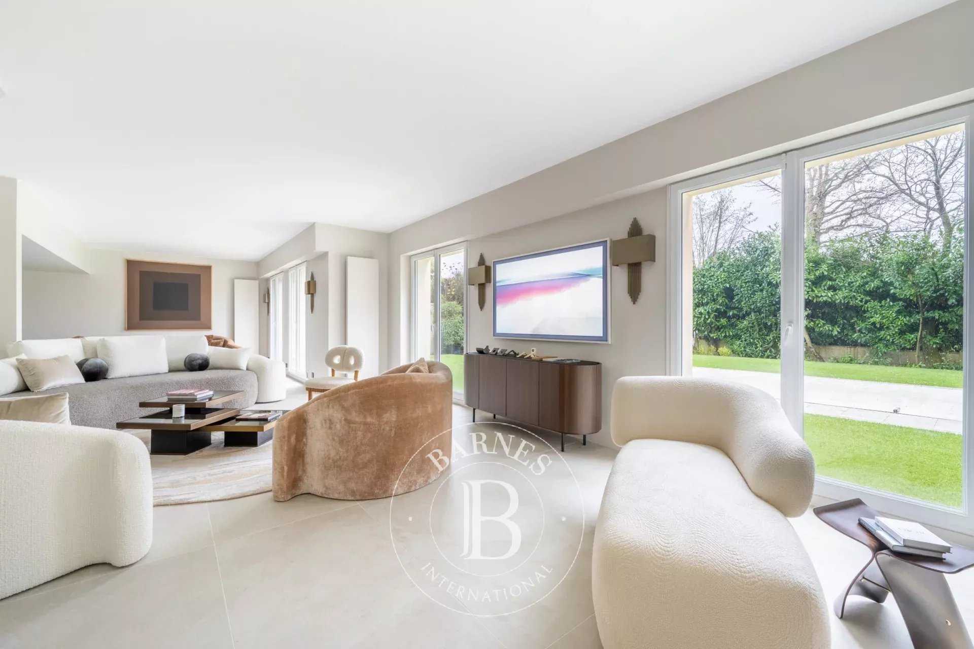 Maison Le Chesnay  -  ref 85416577 (picture 1)